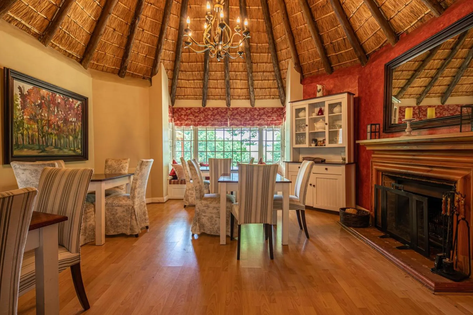 Breakfast in Waterford Manor