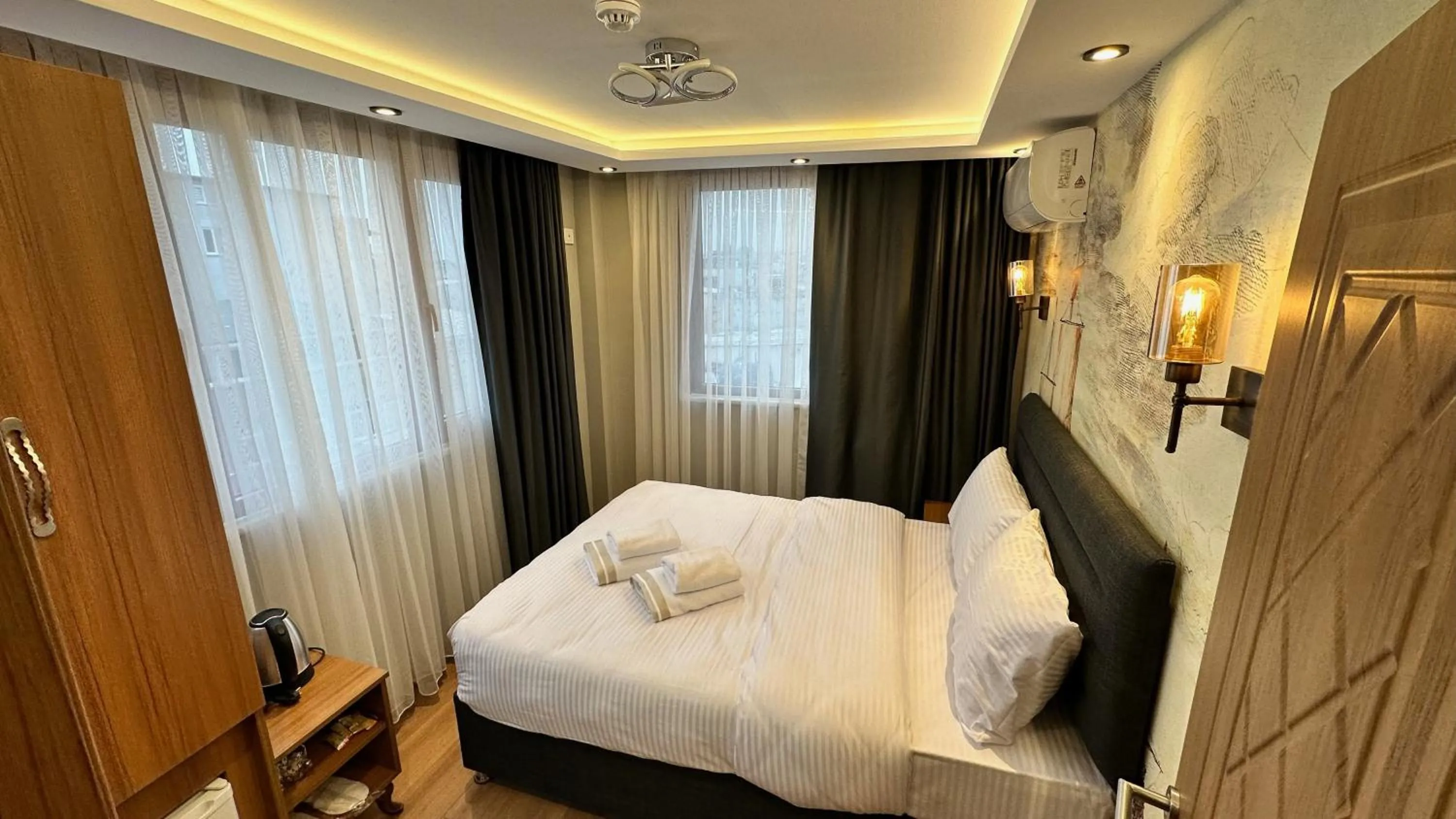 Bed in Mamma Marya Hotel