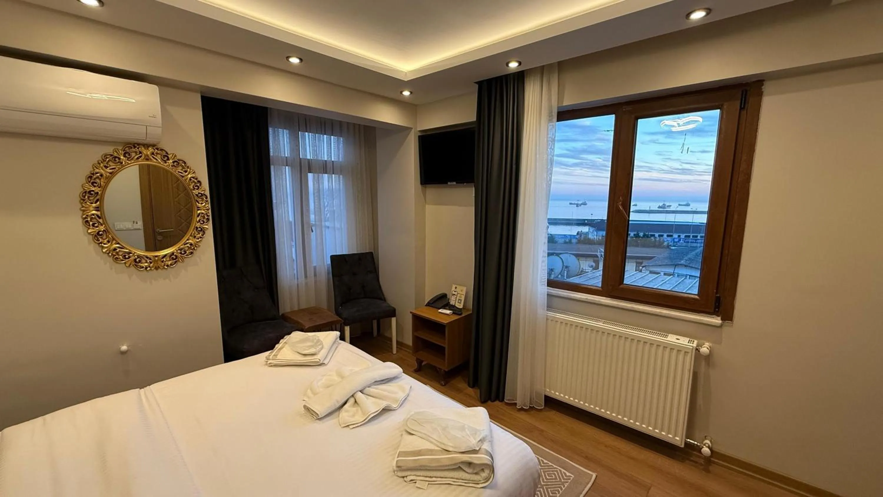 Photo of the whole room, Bed in Mamma Marya Hotel