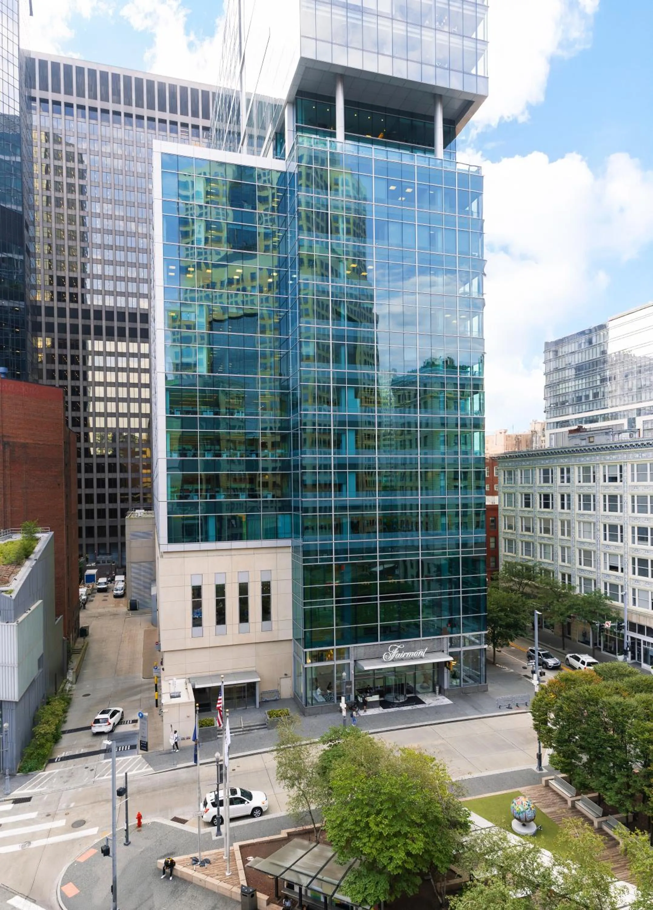 Property building in Fairmont Pittsburgh