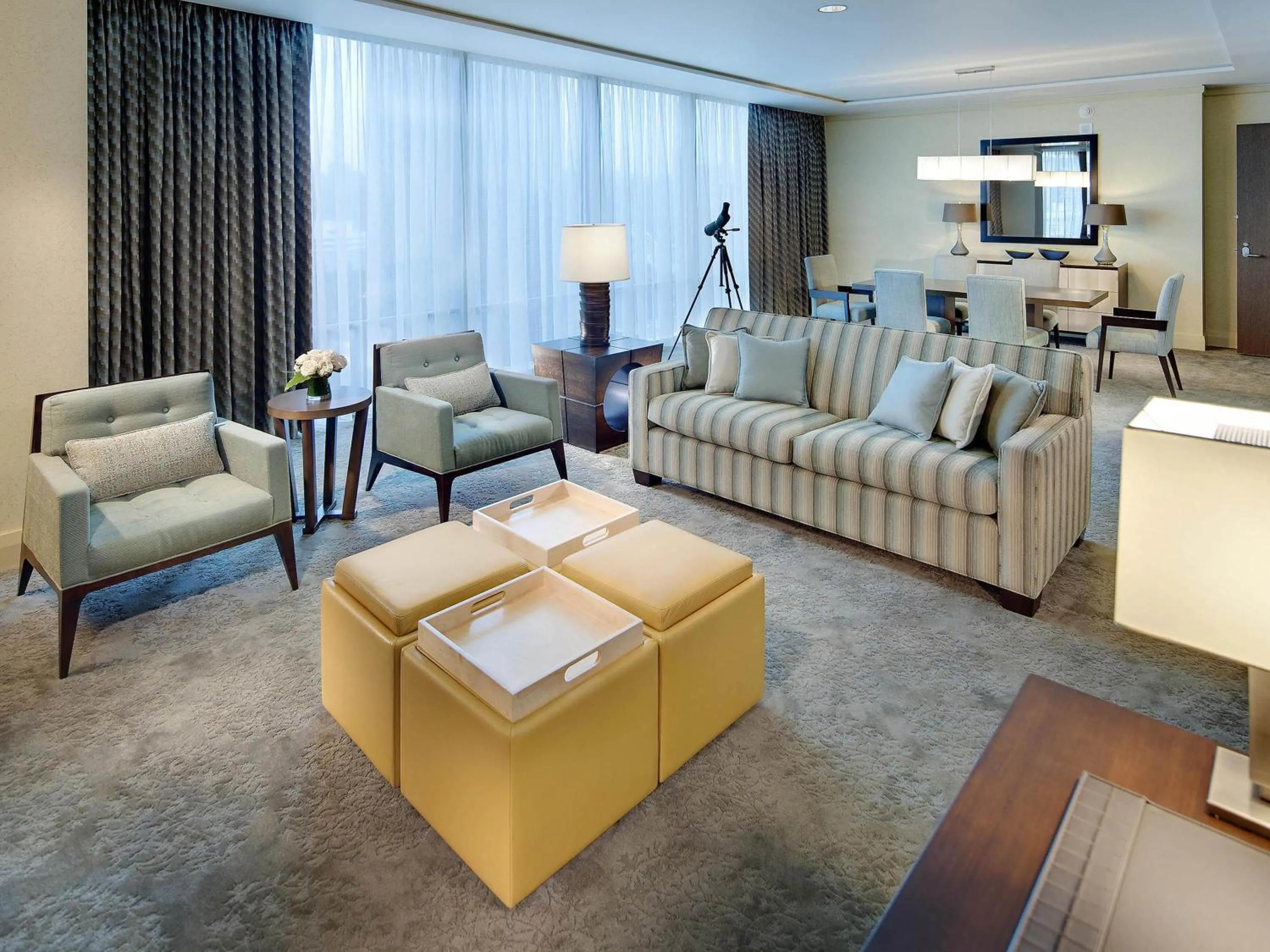 Bedroom in Fairmont Pittsburgh