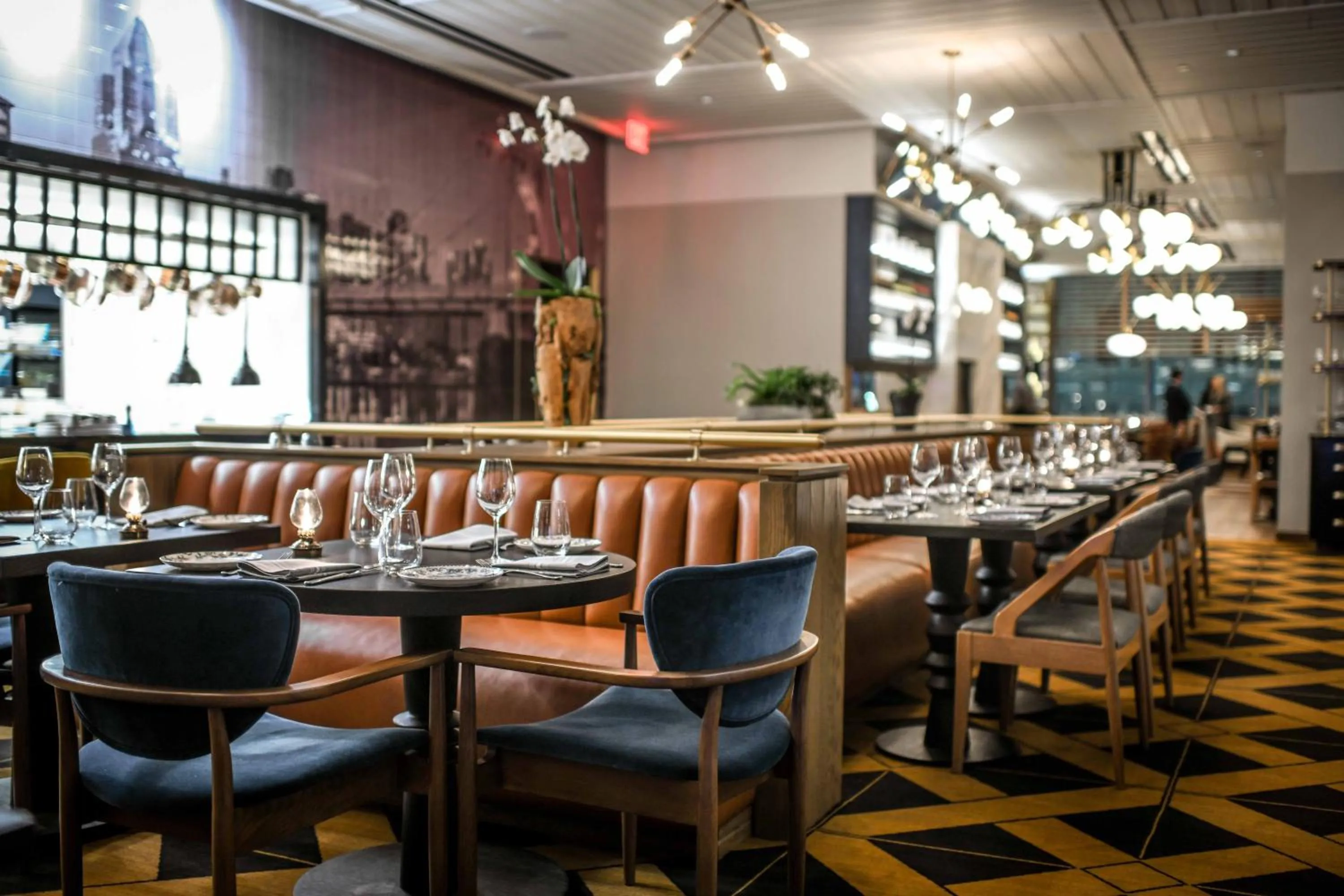 Restaurant/places to eat in Fairmont Pittsburgh