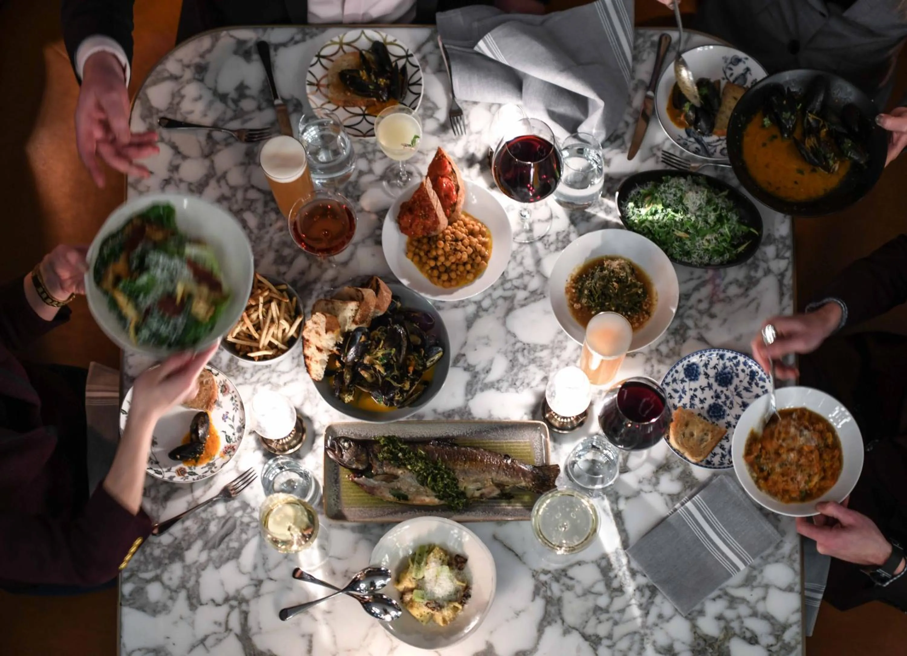 Food and drinks in Fairmont Pittsburgh