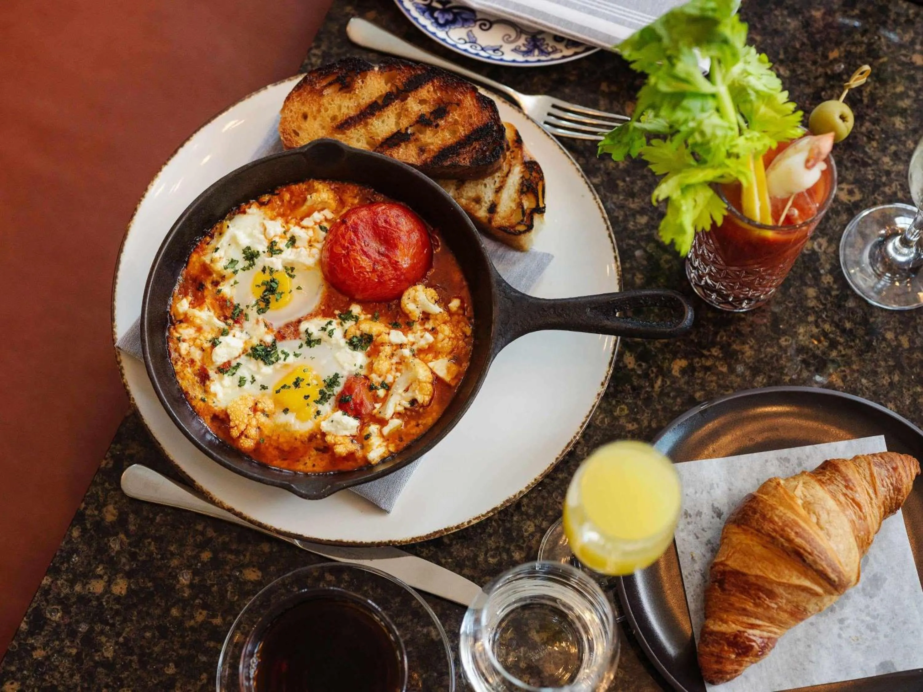 Restaurant/places to eat in Fairmont Pittsburgh