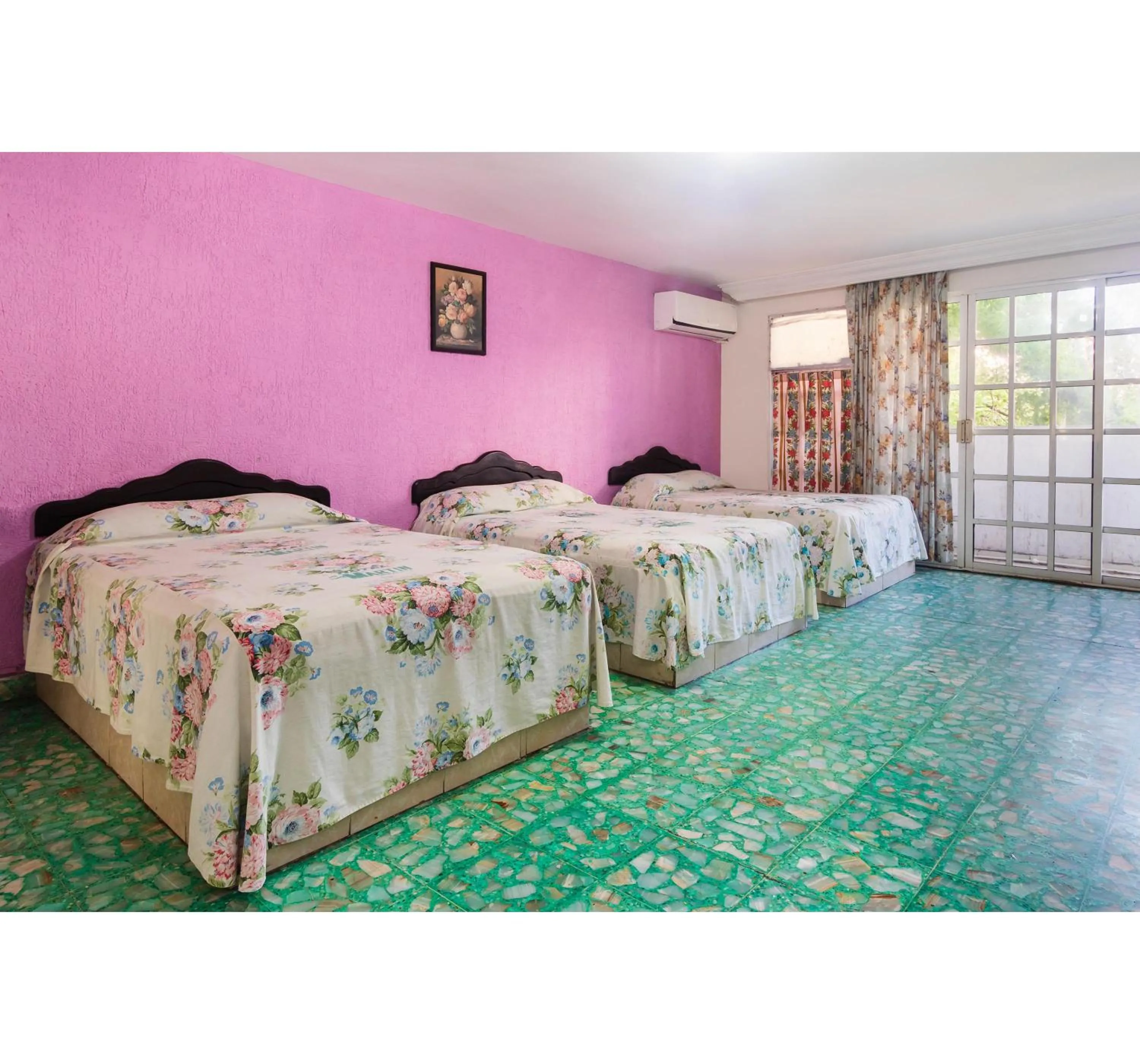 Bedroom in OYO Hotel San Martin