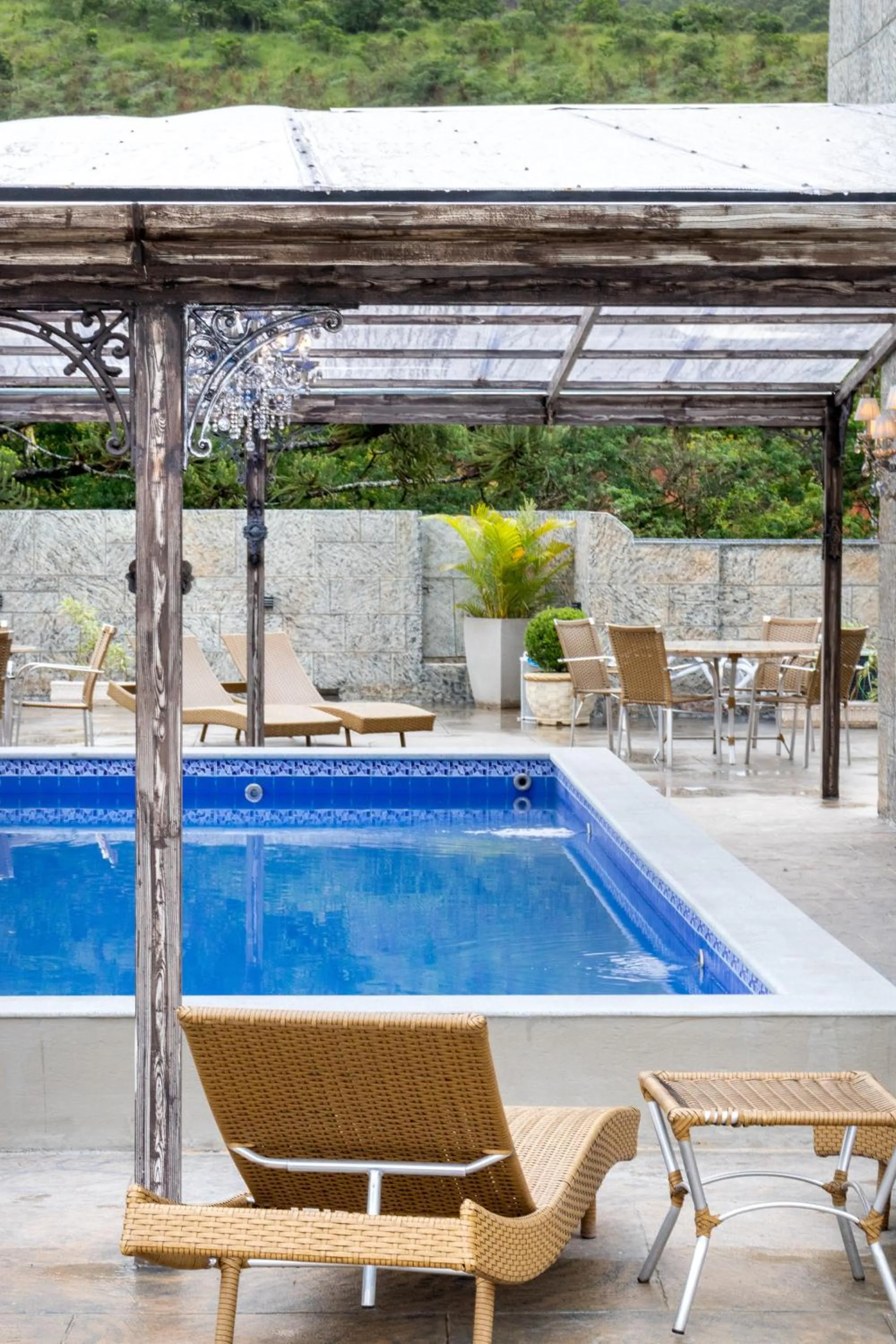 Pool view in Castelo de Itaipava - Hotel, Eventos e Gastronomia