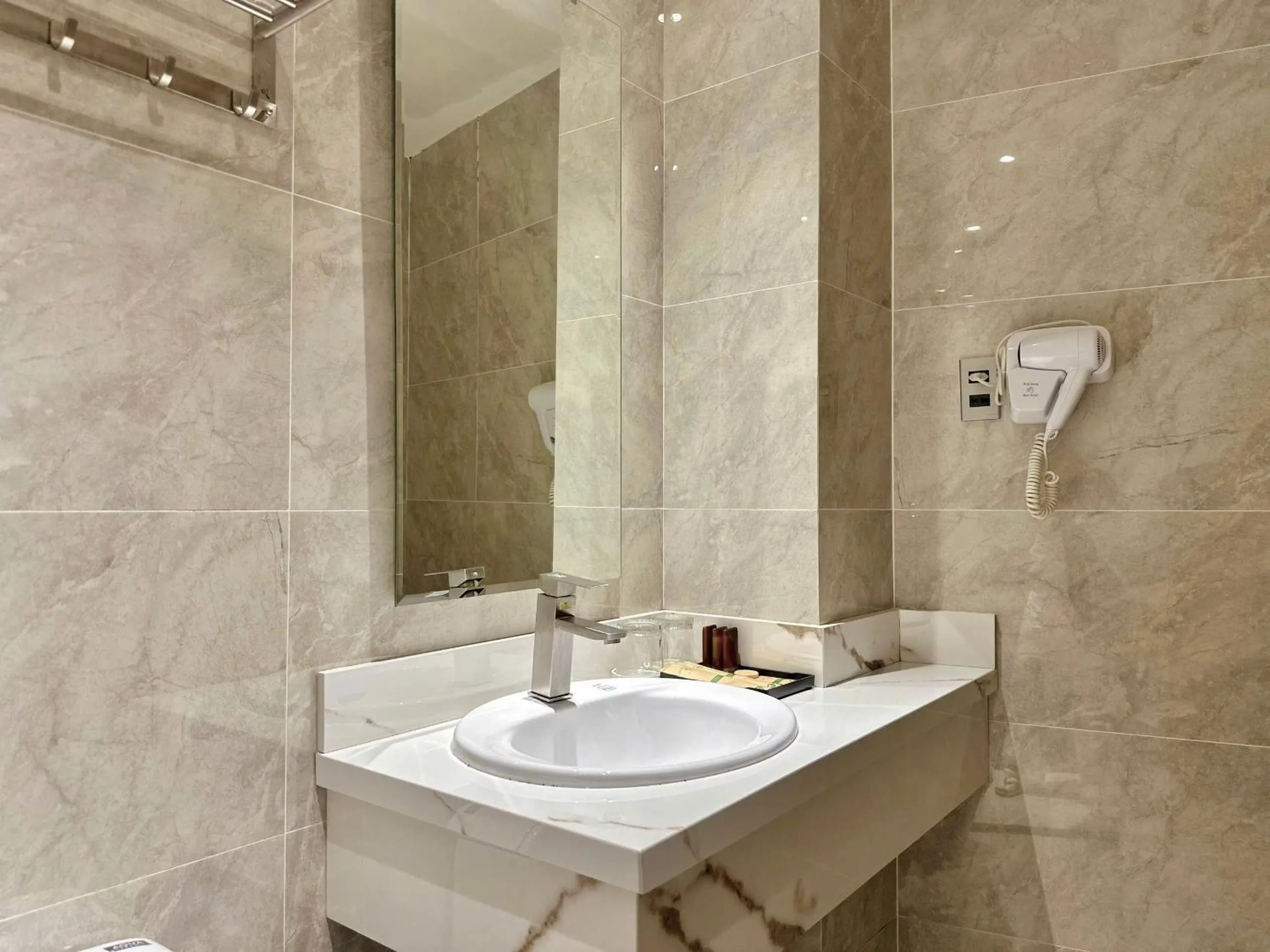 Shower in Túi Ba Gang Central Hotel