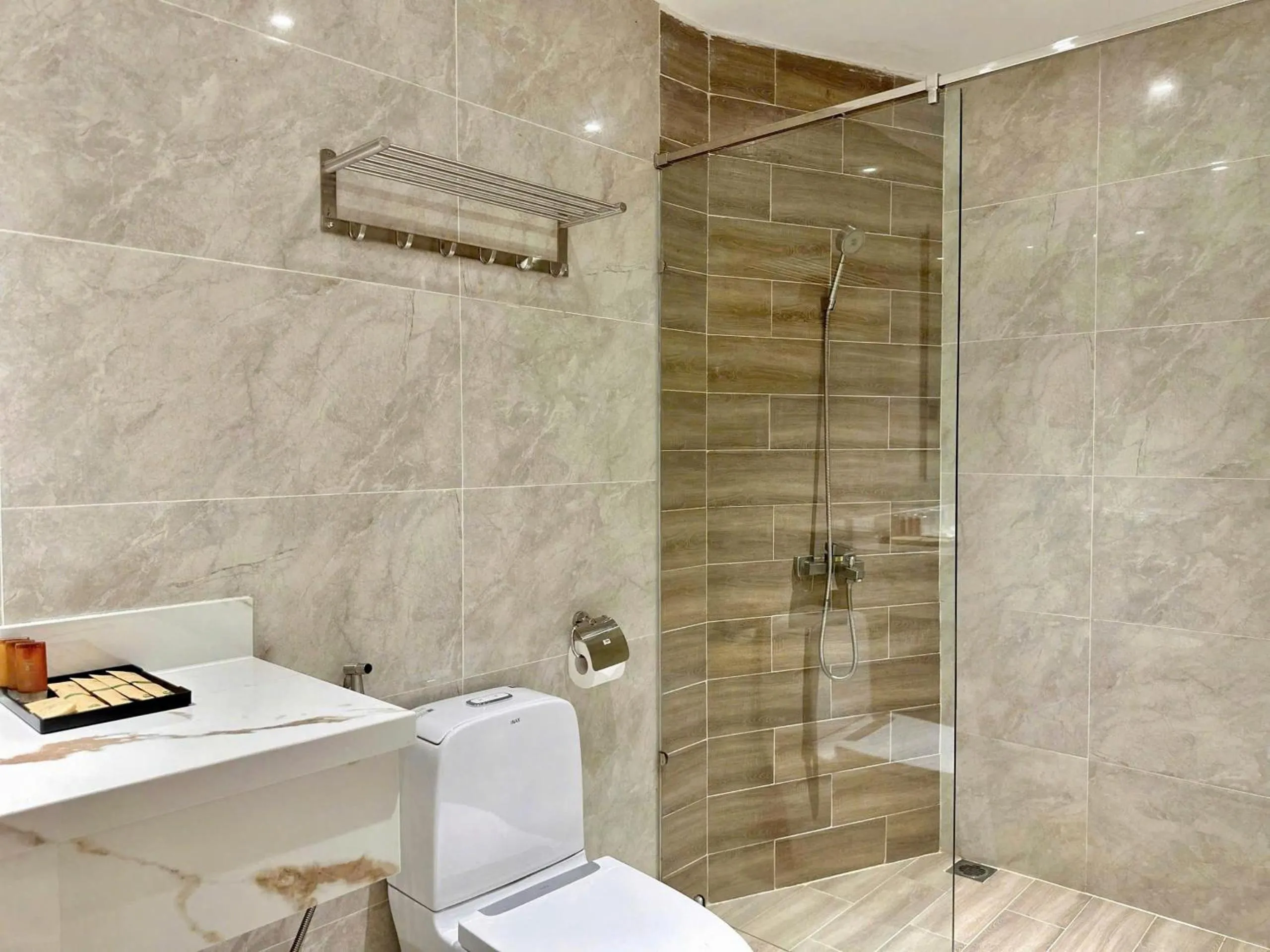 Shower in Túi Ba Gang Central Hotel