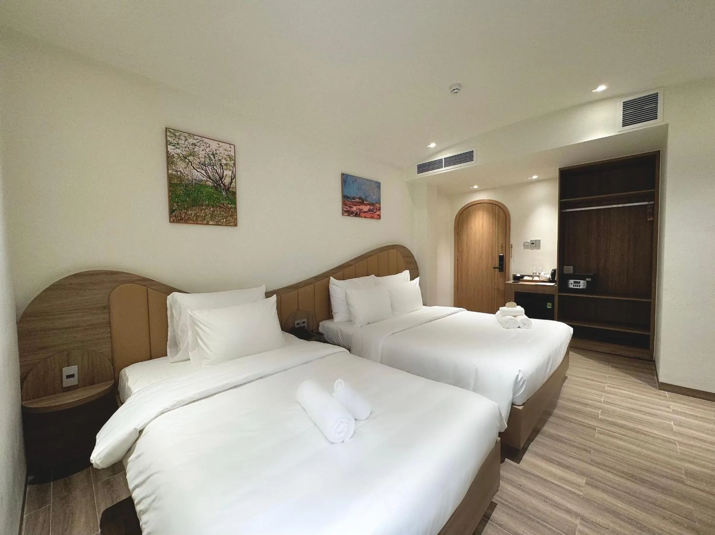 Photo of the whole room, Bed in Túi Ba Gang Central Hotel