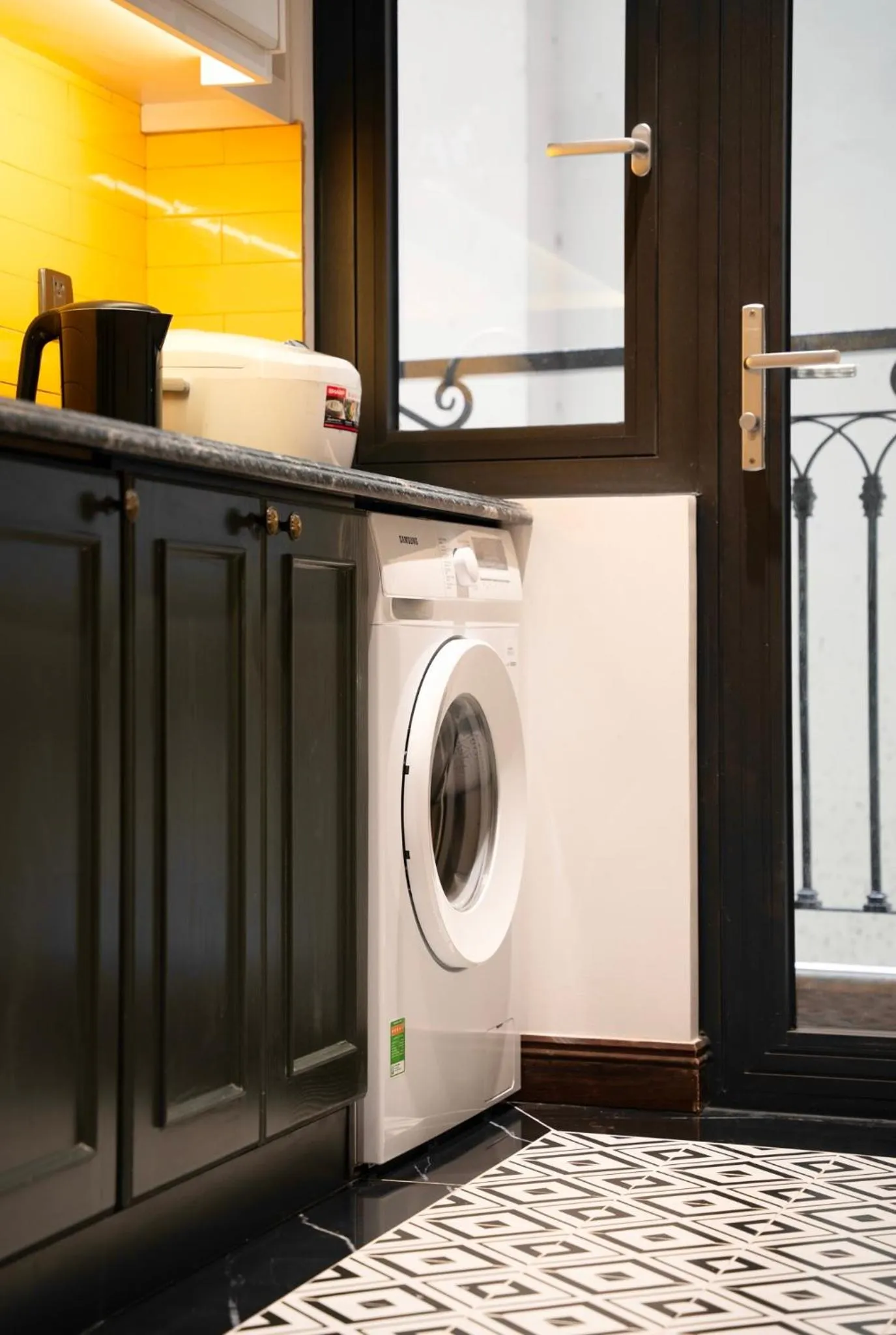 washing machine in Eli Rina Hotel