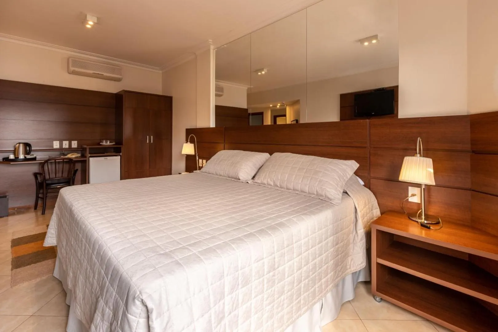 Bed in Hotel Bahamas