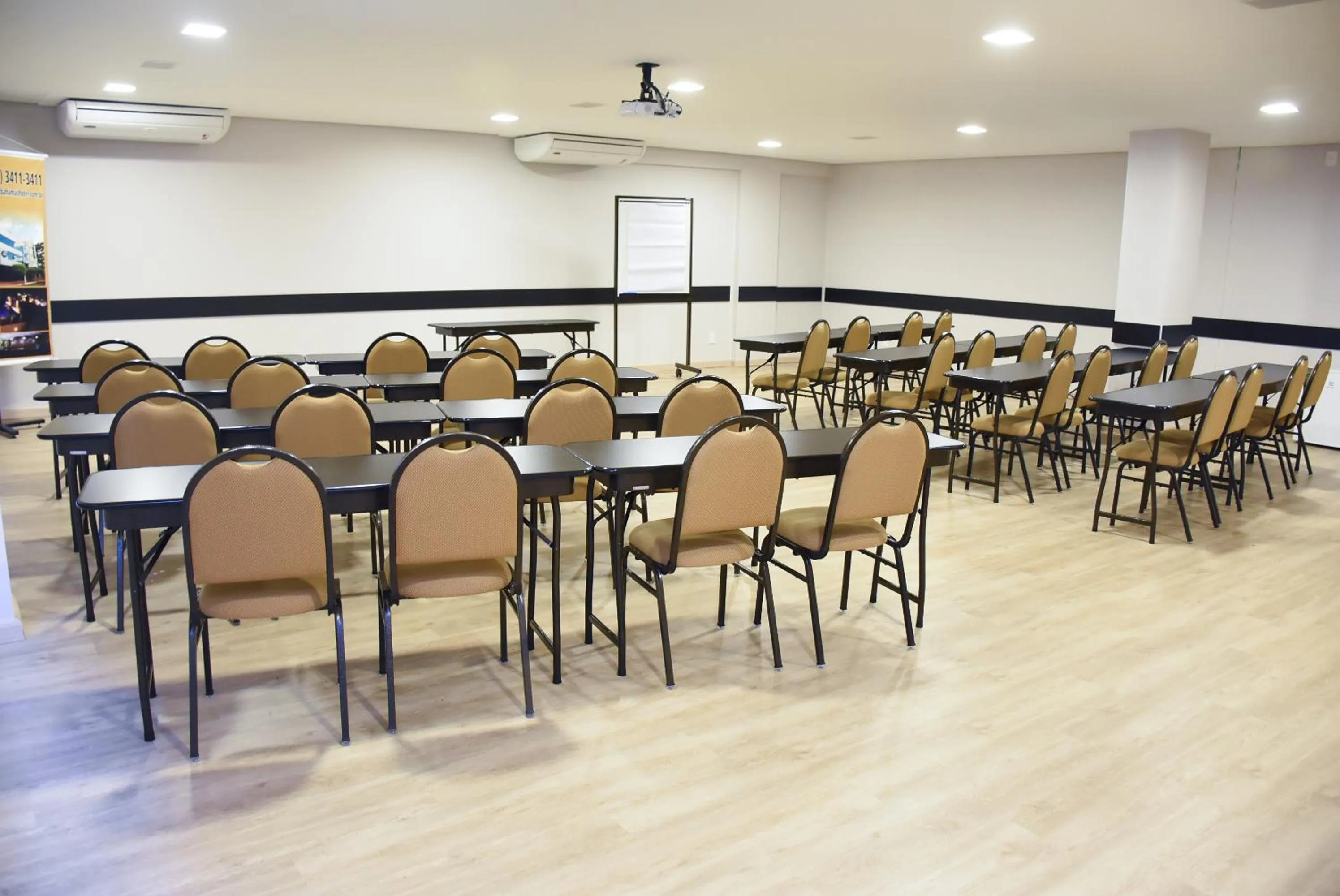 Business facilities in Hotel Bahamas