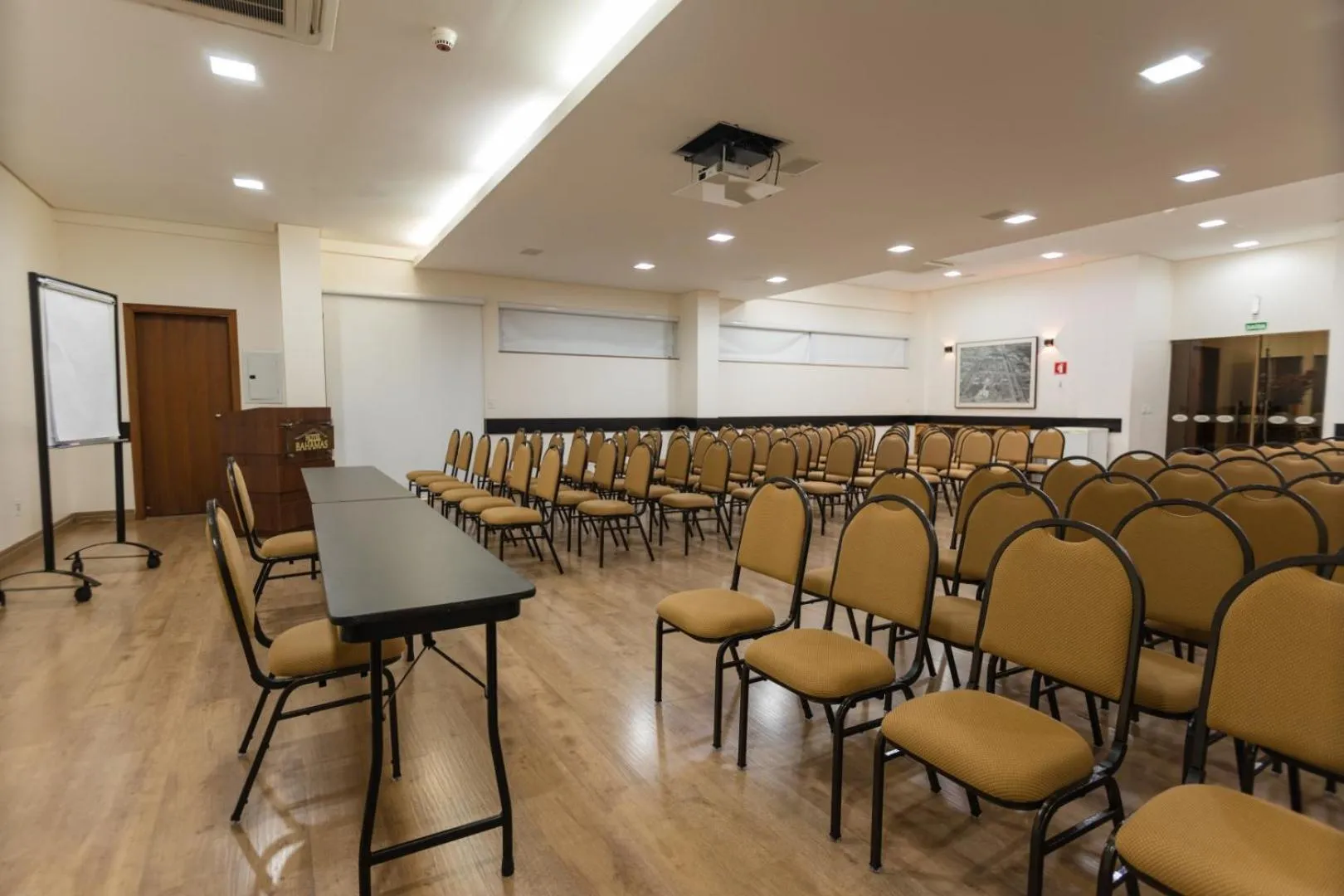 Business facilities in Hotel Bahamas