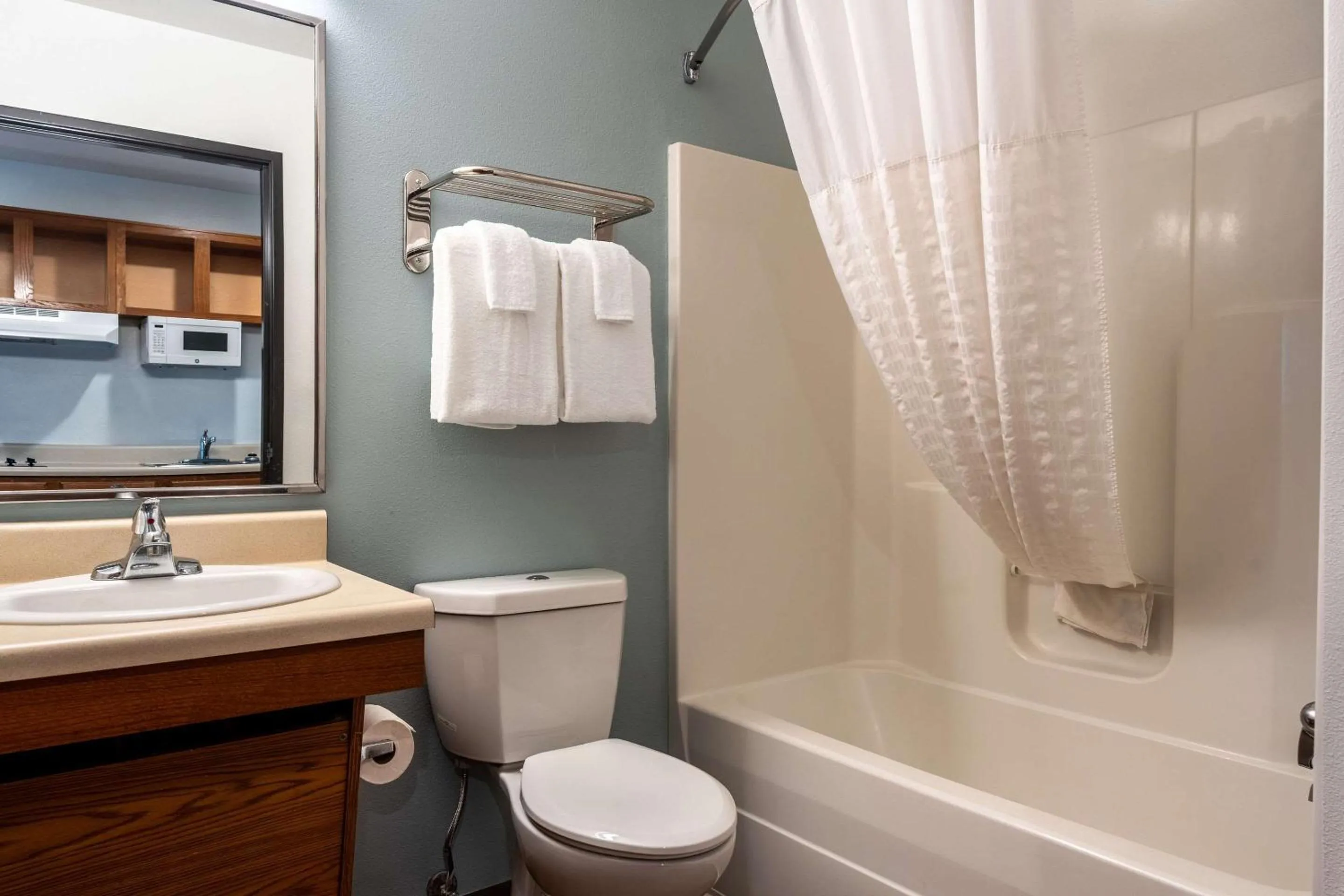 Bedroom in WoodSpring Suites Augusta Riverwatch