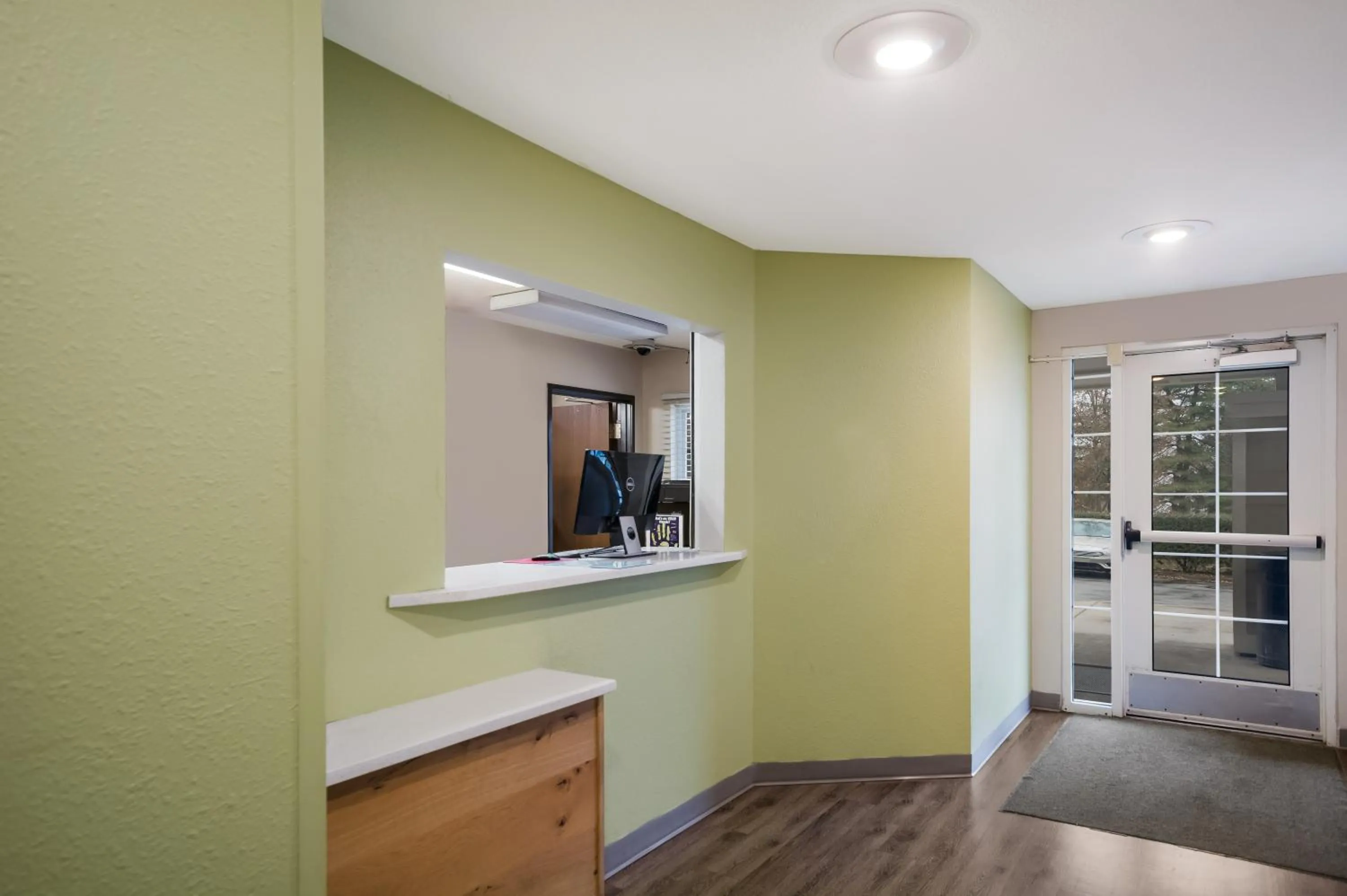 Lobby or reception in WoodSpring Suites Augusta Fort Eisenhower