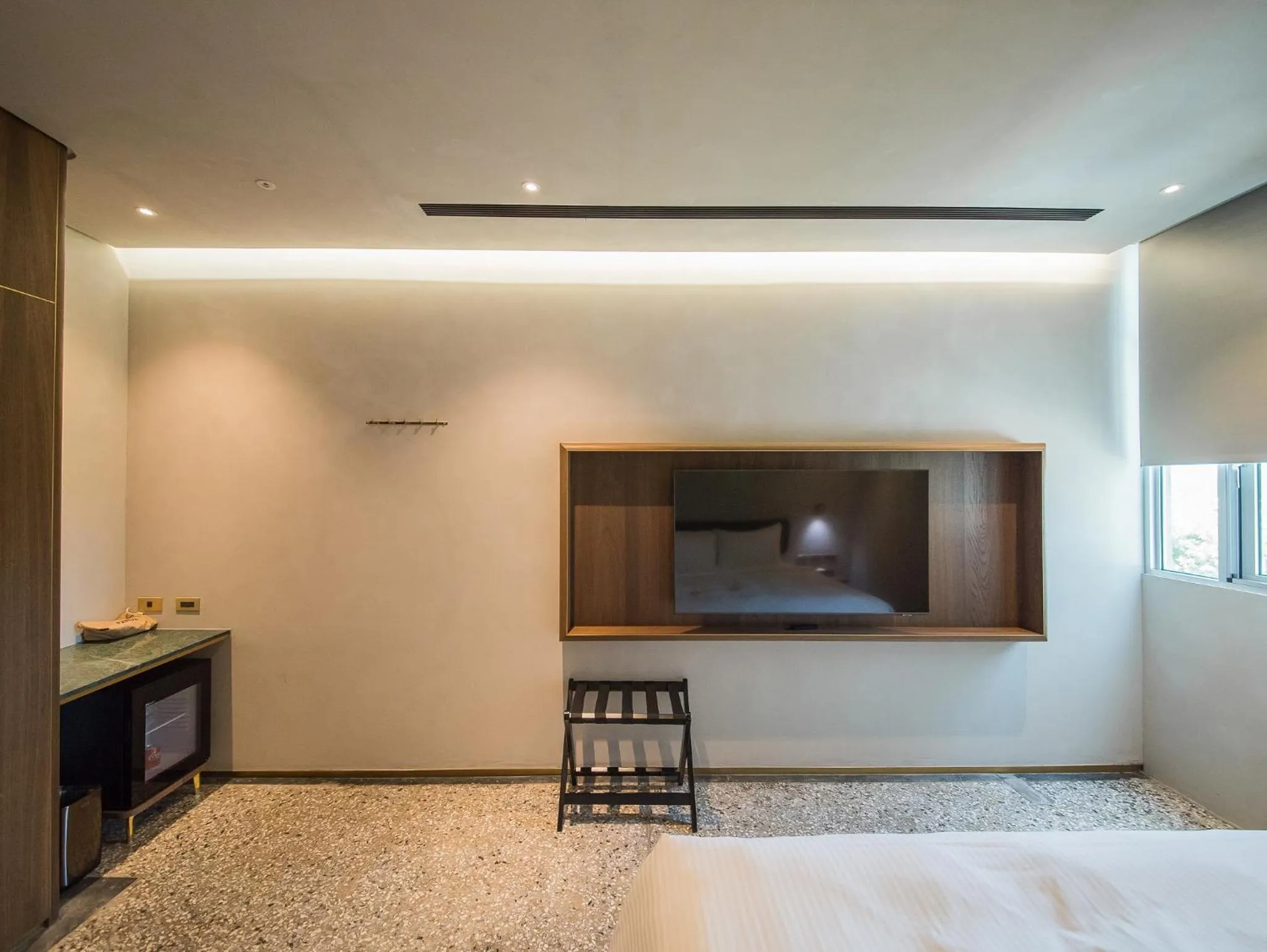 Photo of the whole room, Bed in PAPO'A Harbor Hotel