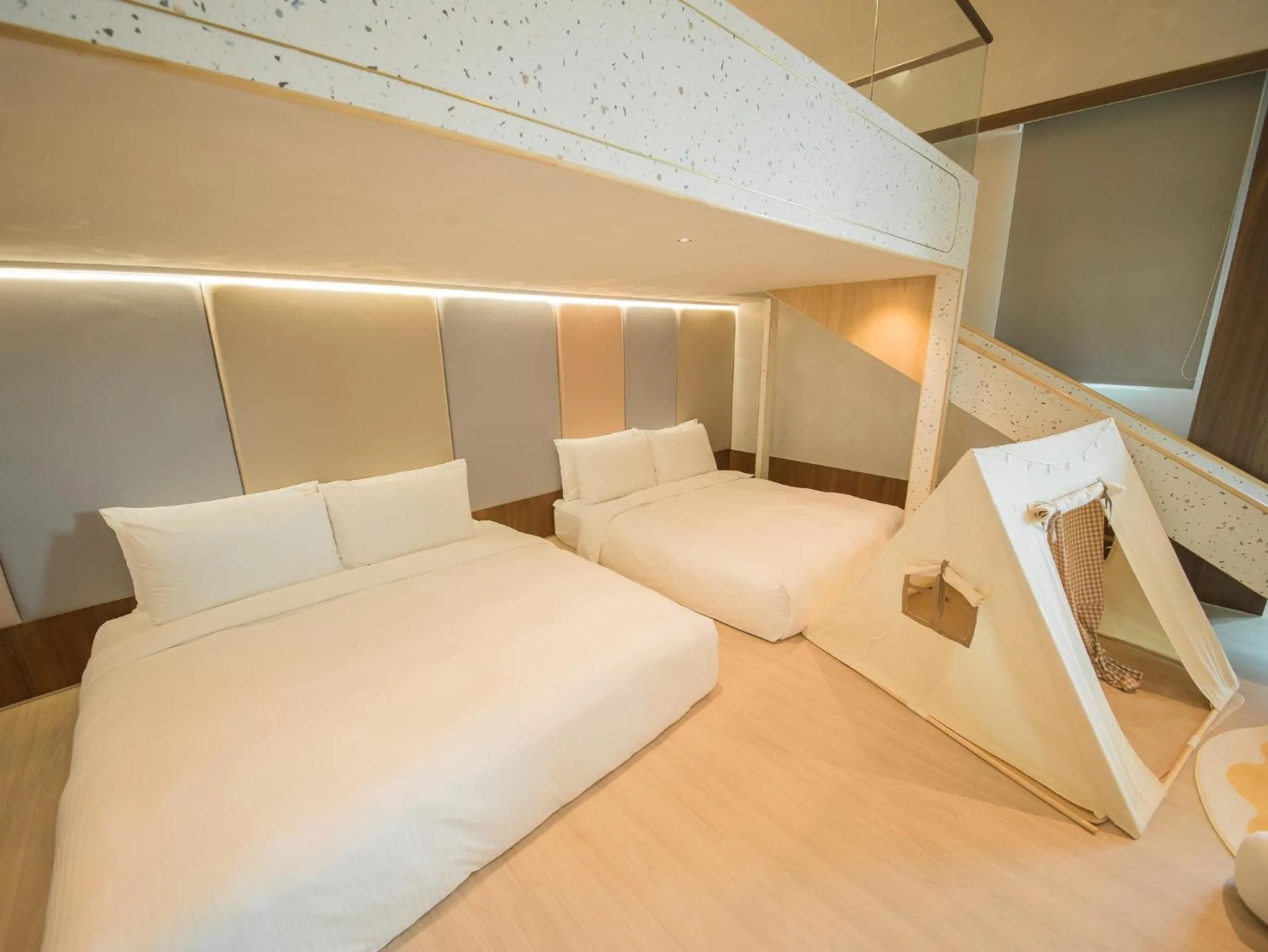 Photo of the whole room, Bed in PAPO'A Harbor Hotel