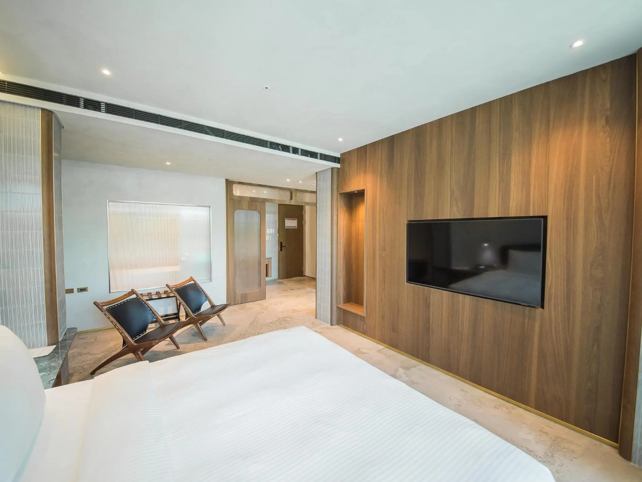 Photo of the whole room, Bed in PAPO'A Harbor Hotel