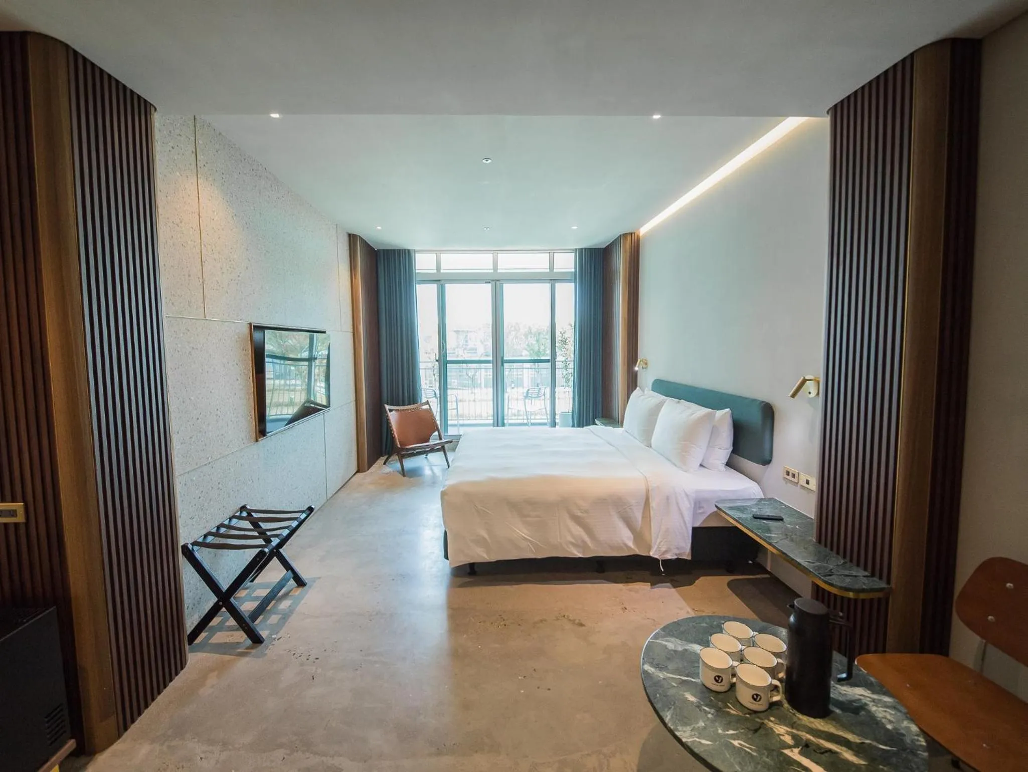 Photo of the whole room, Bed in PAPO'A Harbor Hotel