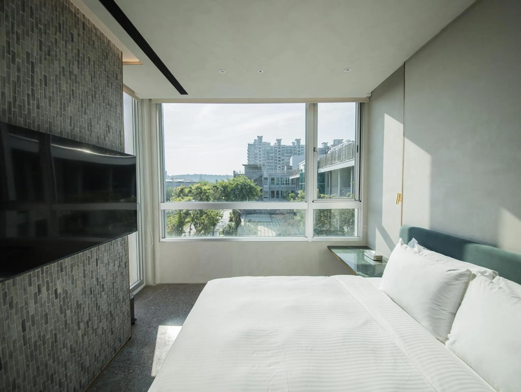 Photo of the whole room, Bed in PAPO'A Harbor Hotel