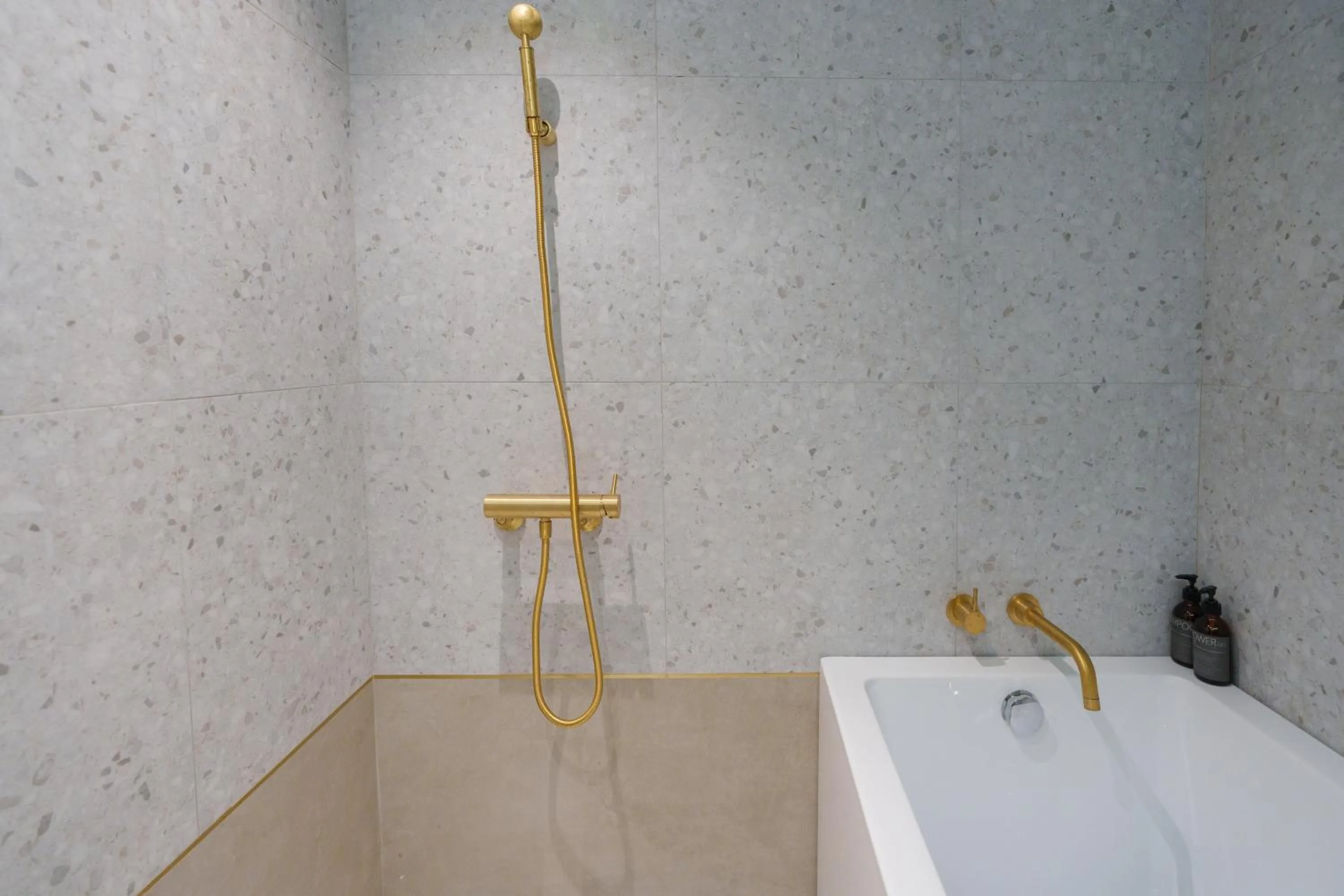 Bathroom in PAPO'A Harbor Hotel