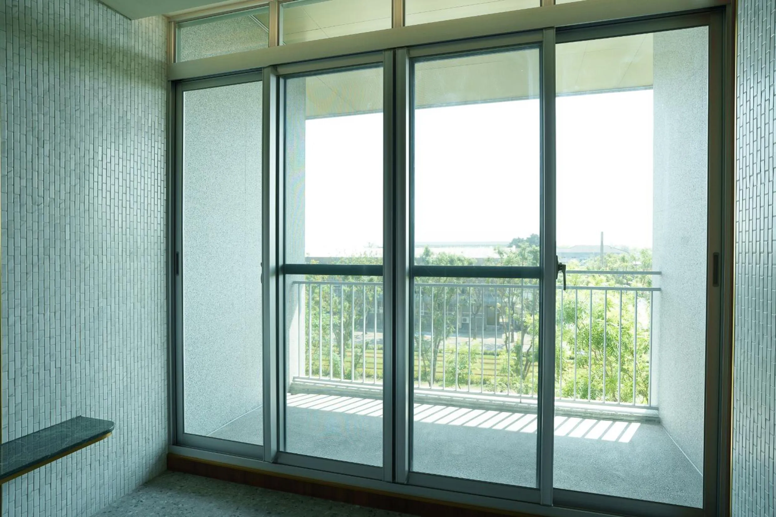 Balcony/Terrace in PAPO'A Harbor Hotel