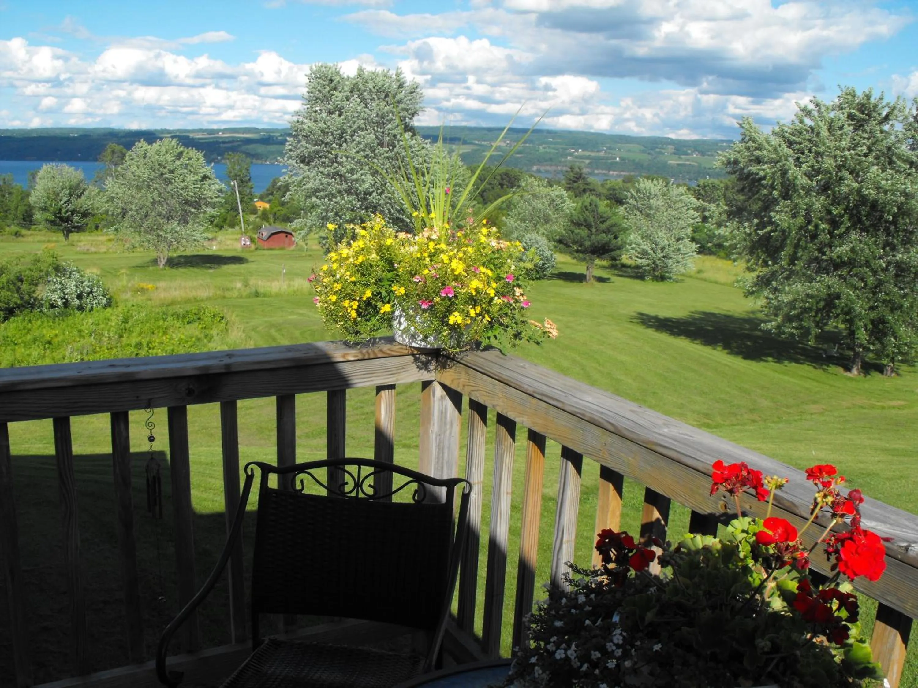 Natural landscape in Savannah House Wine Country Inn & Cottages