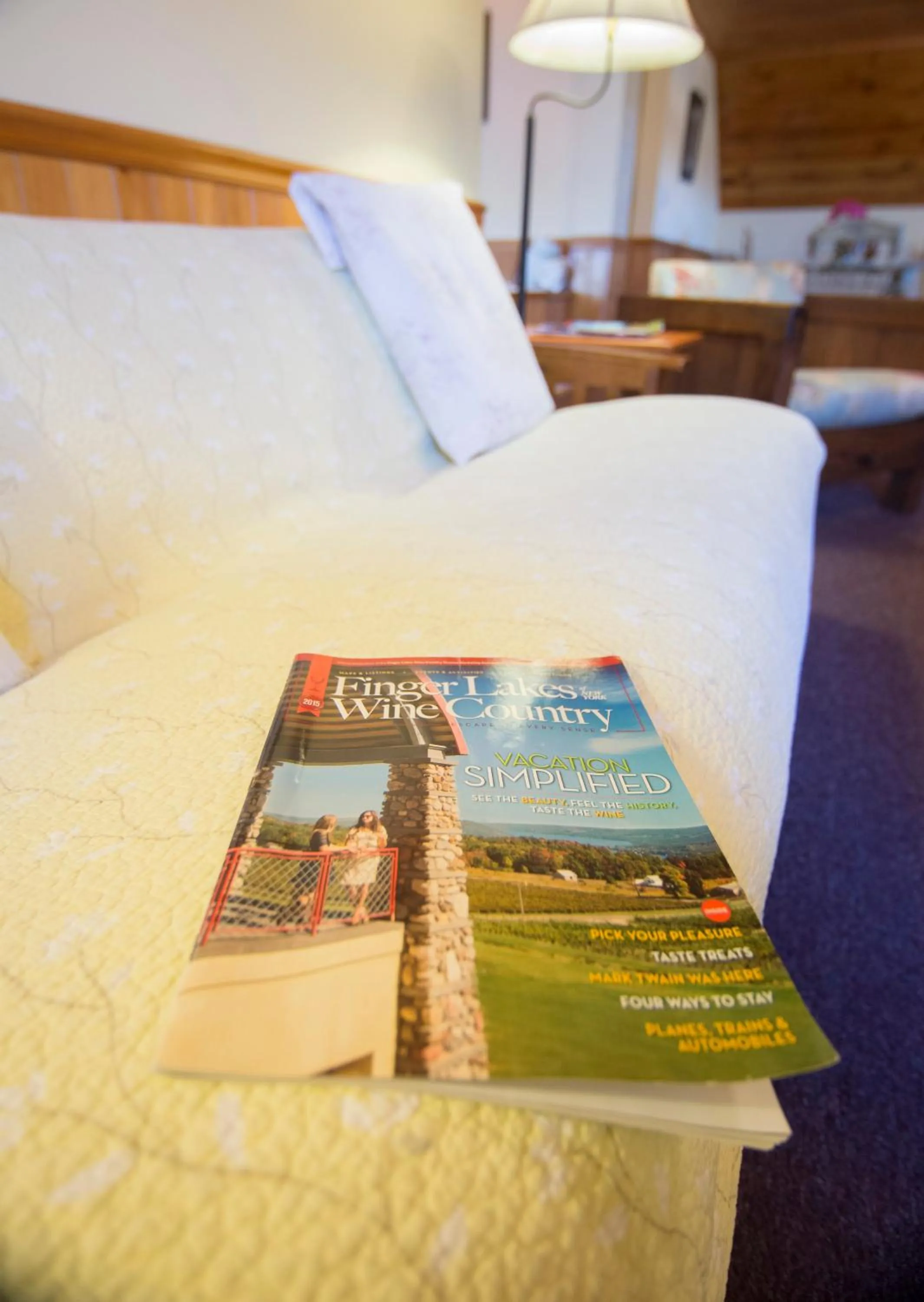 Decorative detail, Bed in Savannah House Wine Country Inn & Cottages