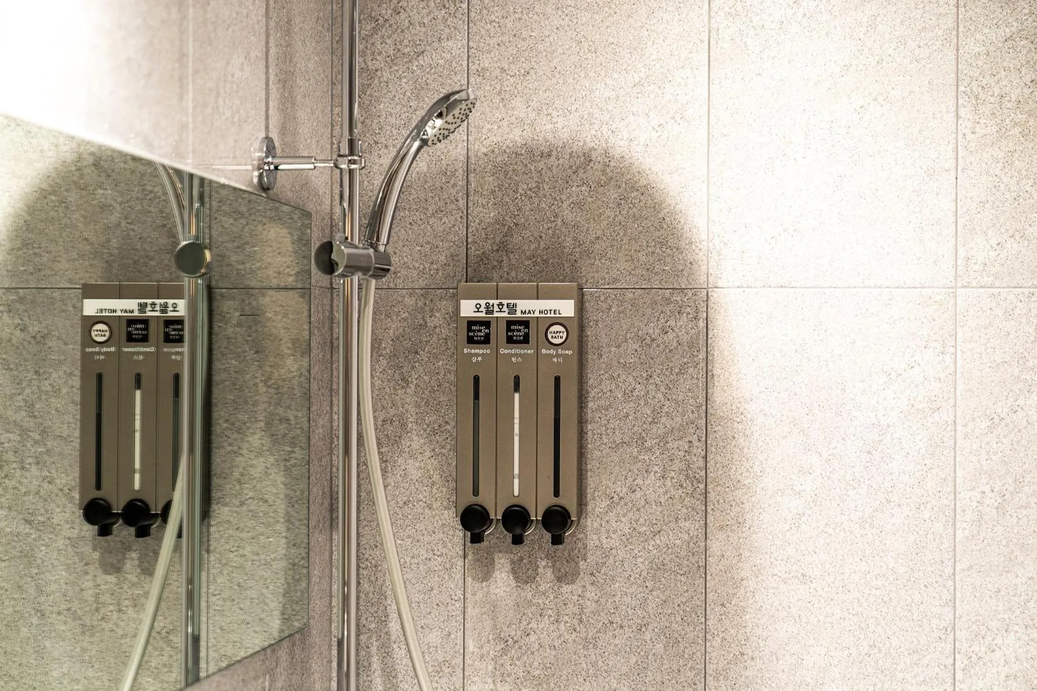 Shower in Hotel May Yongsan