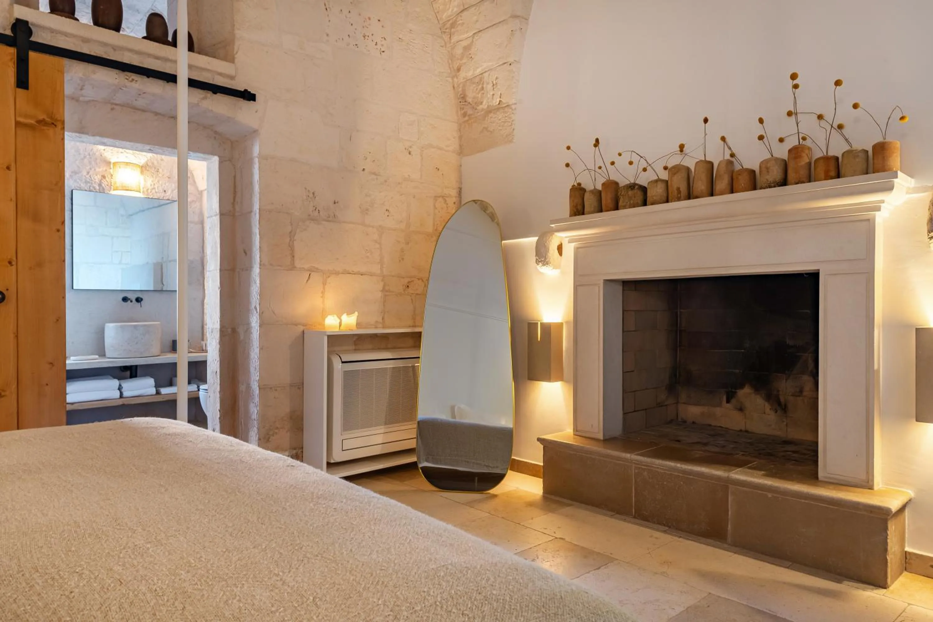 Living room, Bed in Masseria Valentina