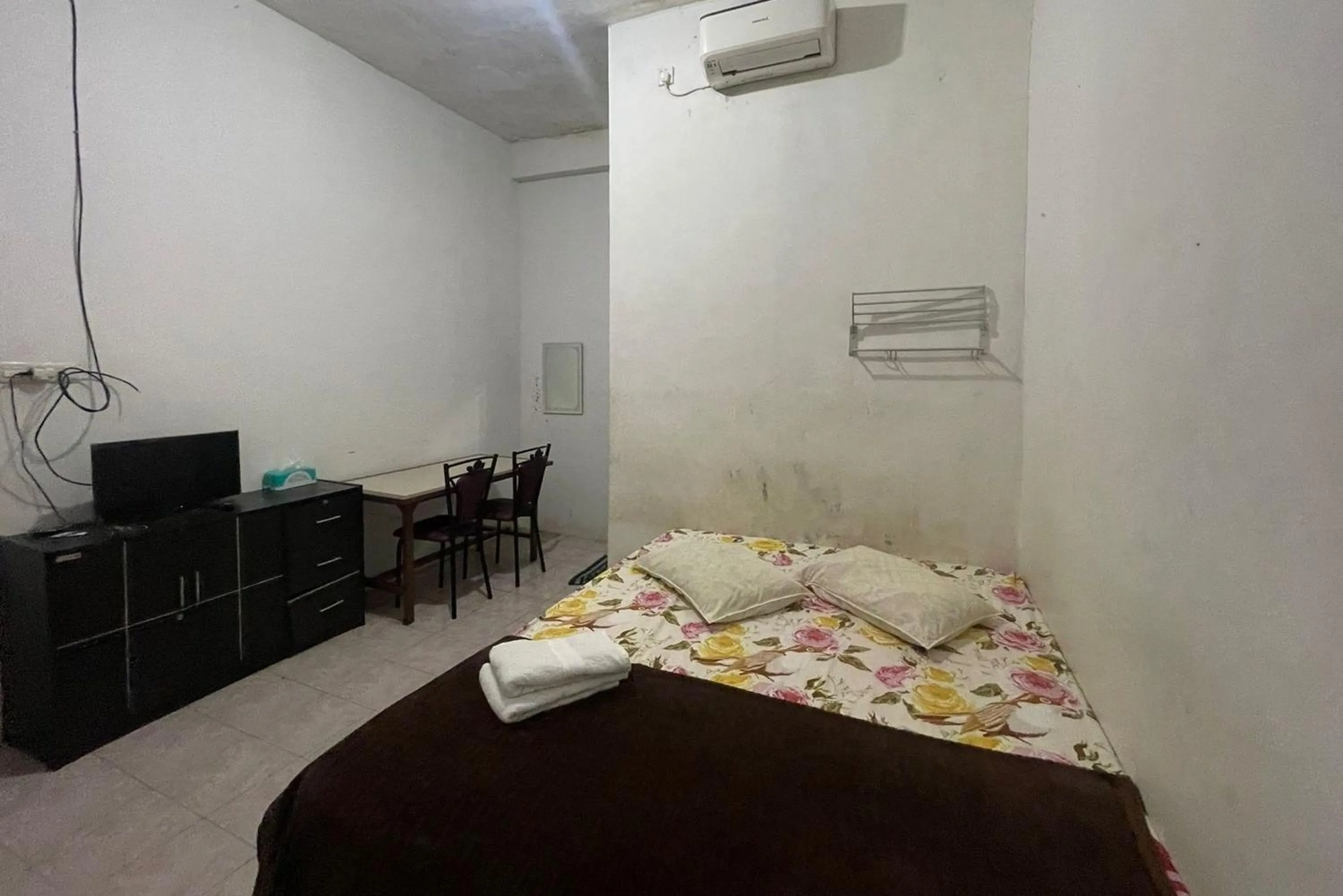Bedroom, Bed in Hotel O Kng Homestay Syariah