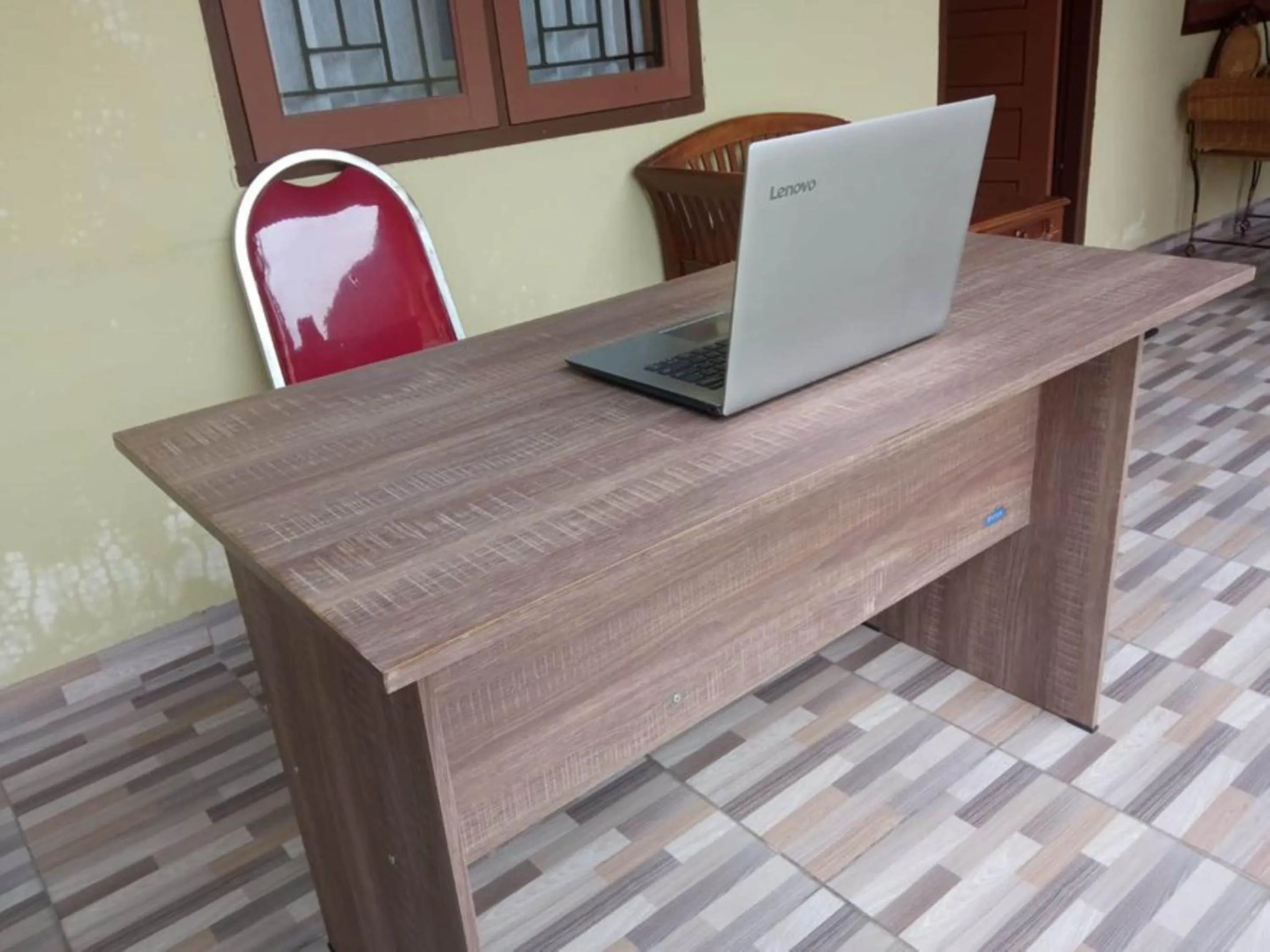 Lobby or reception in Hotel O Neva Guest House SyariahNearWaduk Cipta Karya