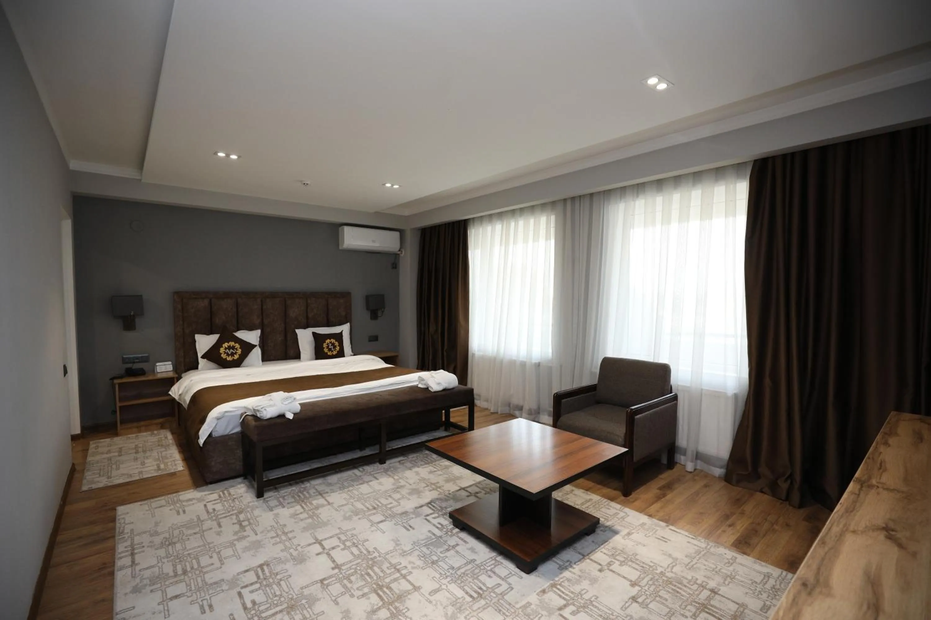 View (from property/room), Bed in Ziyorat Luxury Hotel