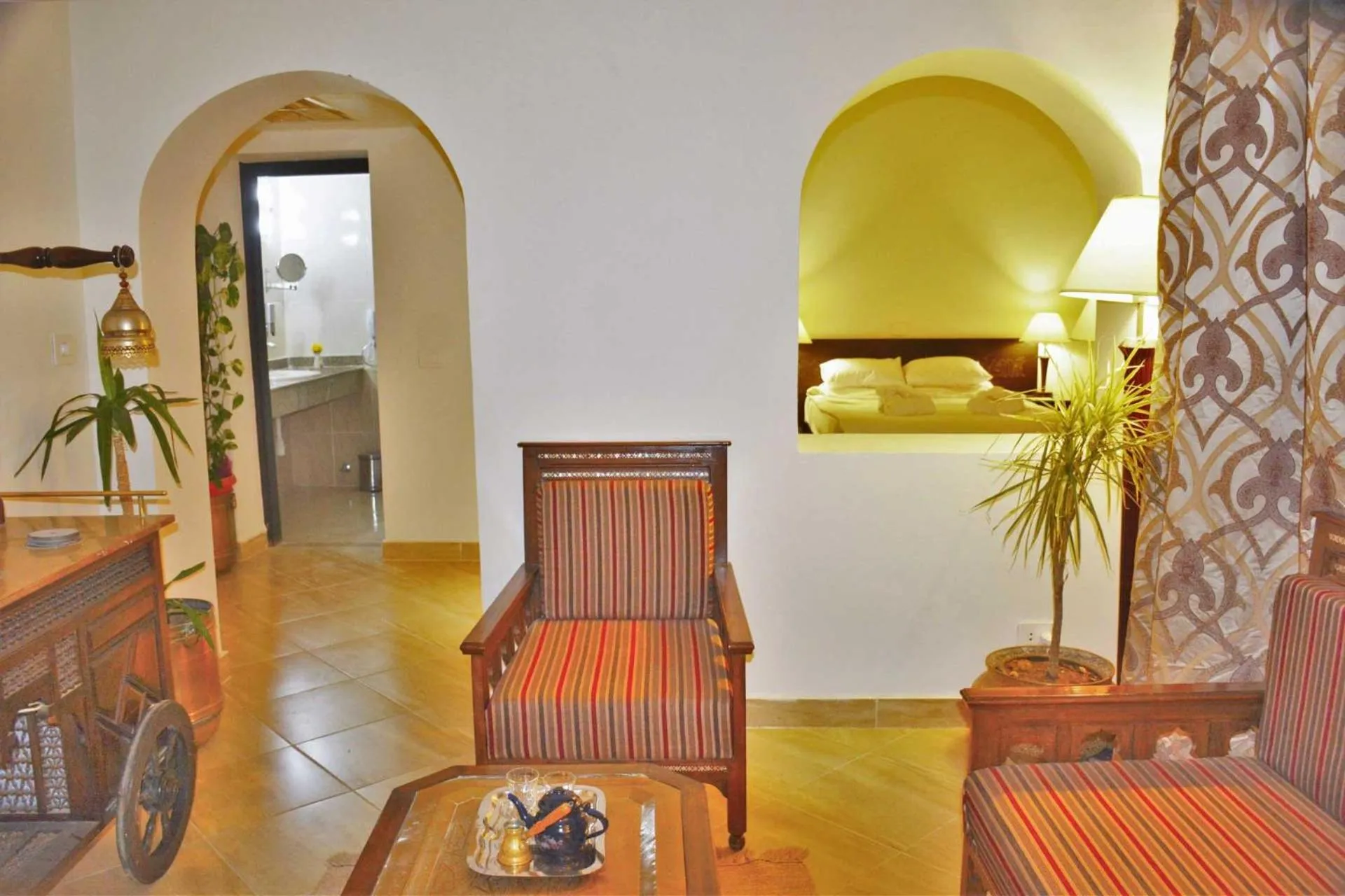 Rohanou Beach Resort