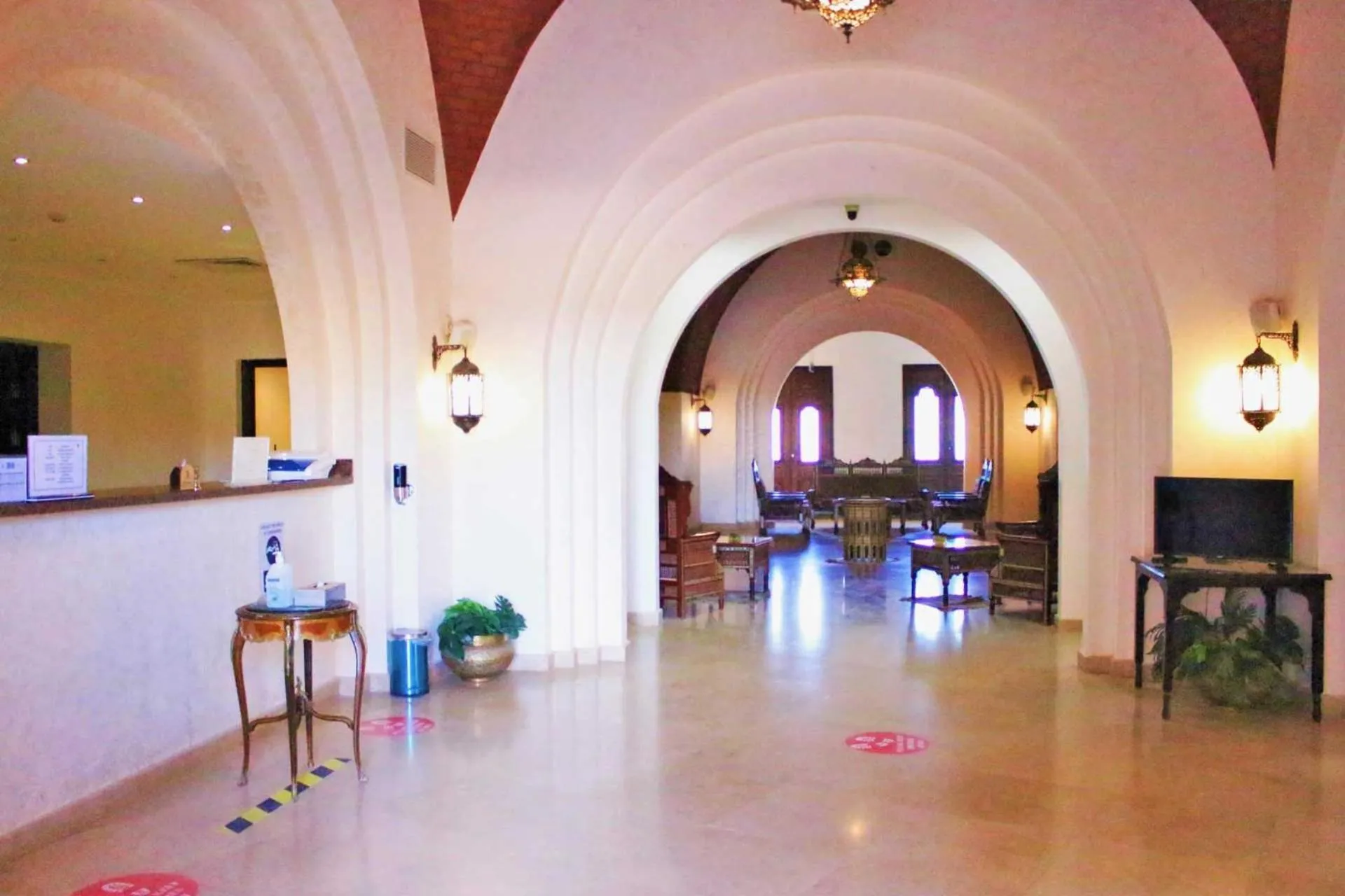 Rohanou Beach Resort