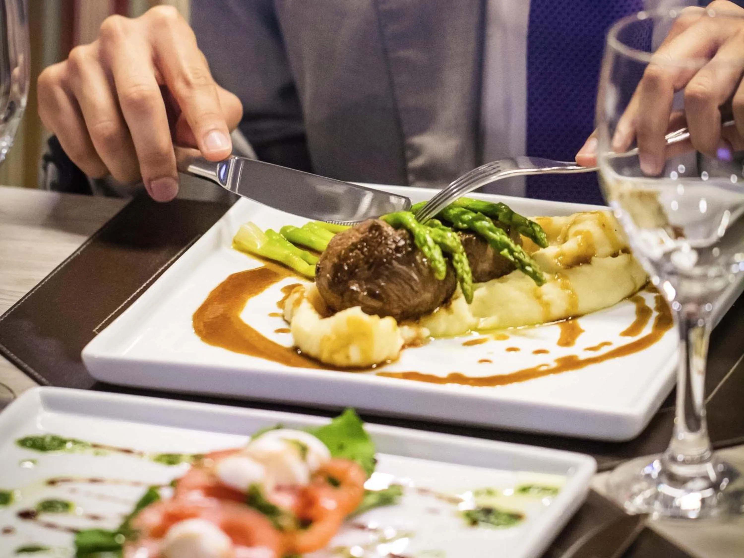 Restaurant/places to eat in Mercure Sao Jose dos Campos