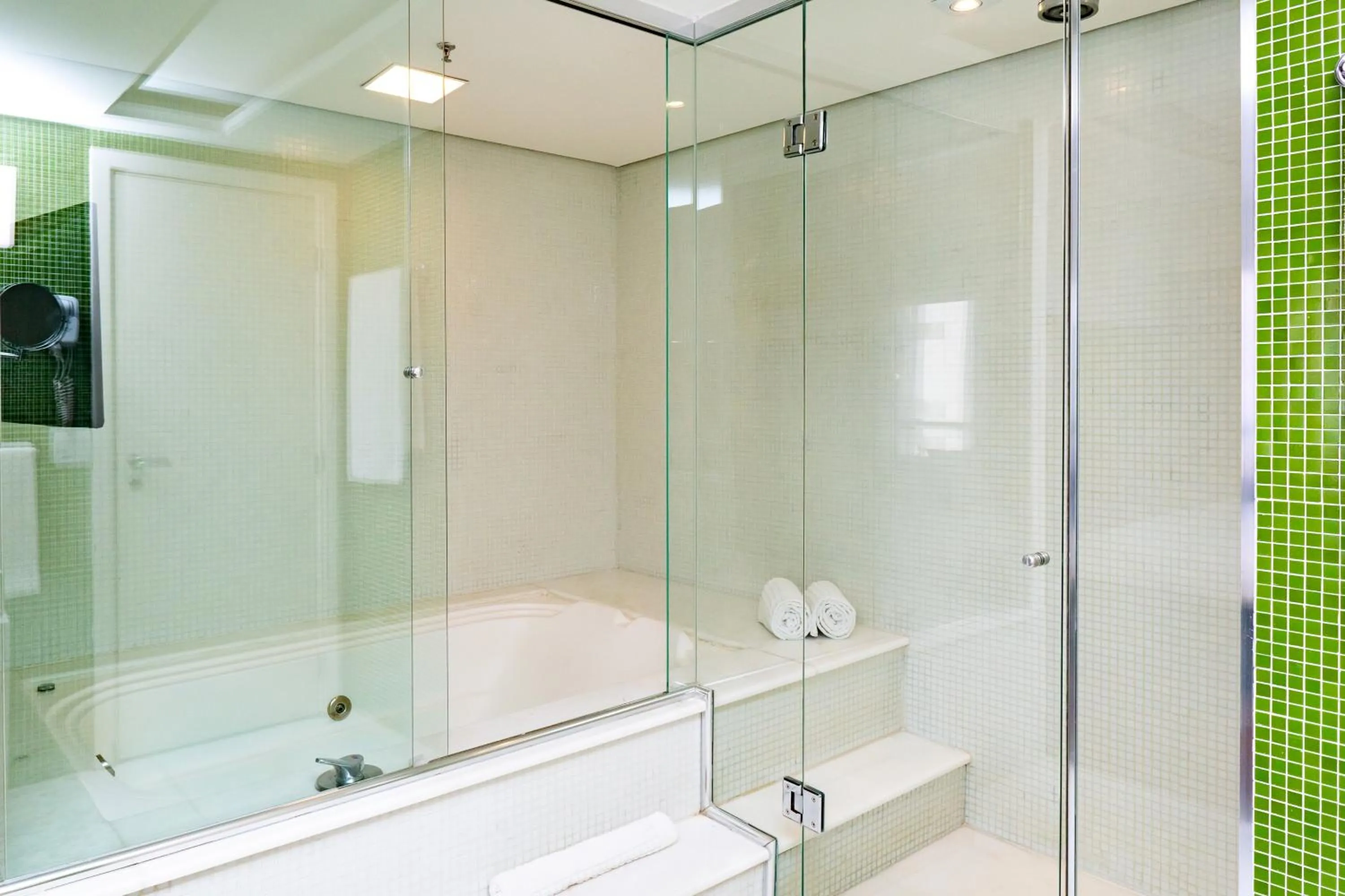 Bathroom in Mercure Sao Jose dos Campos