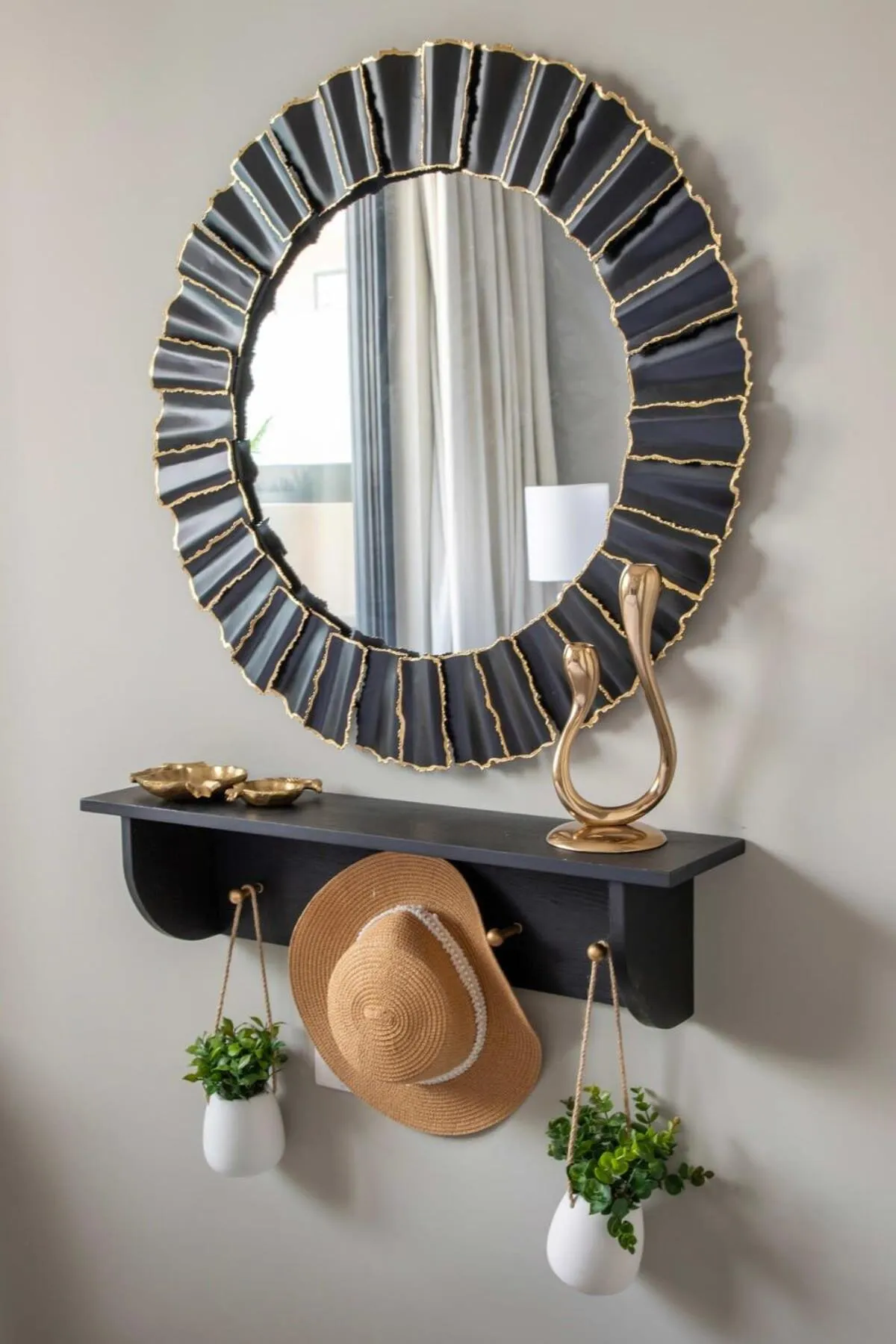 Decorative detail in Frank Porter - Zada Tower