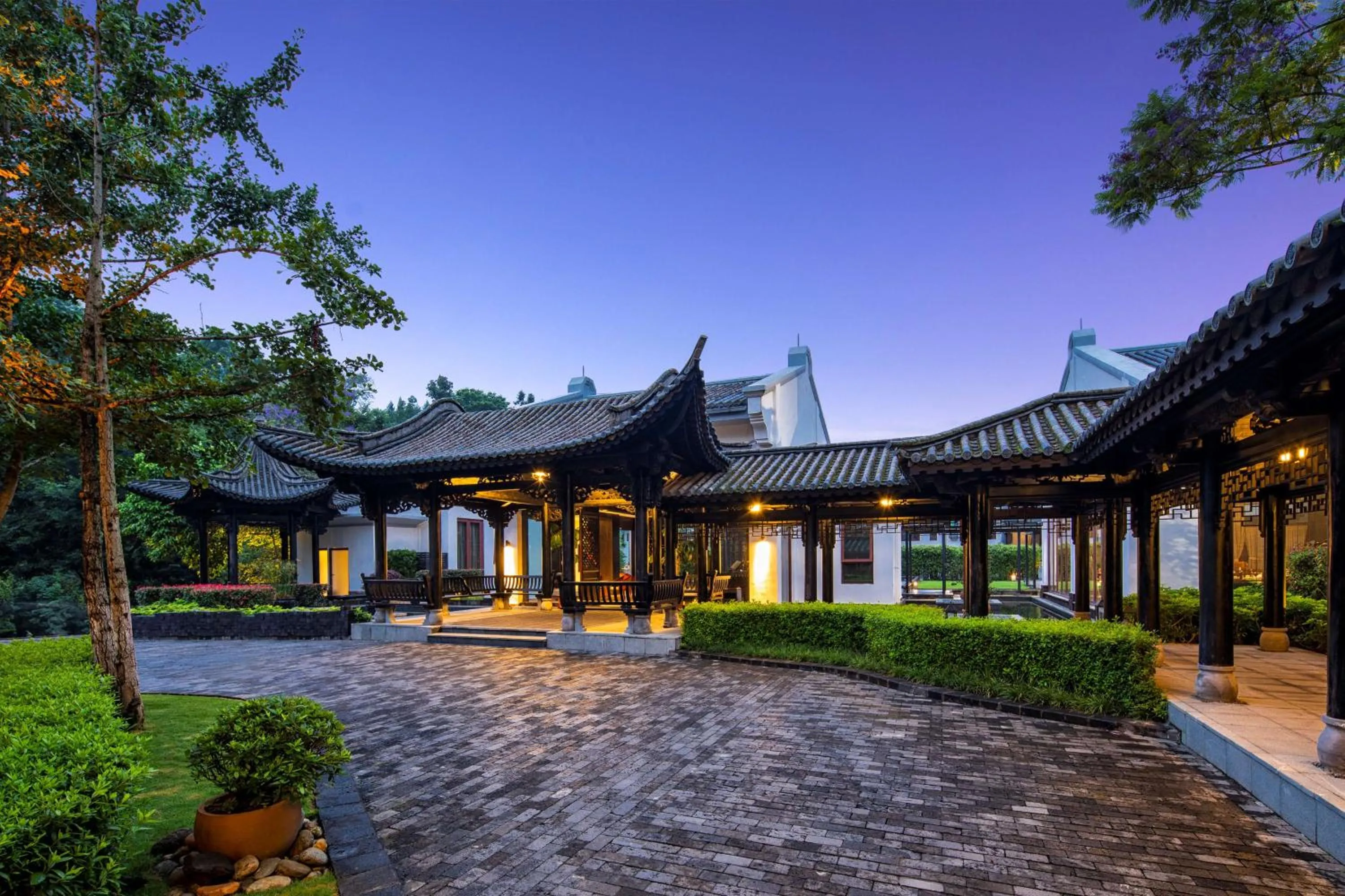 Property building in Banyan Tree Tengchong