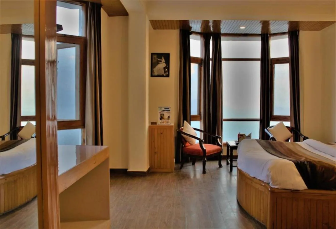 Bed in Hotel Golf Links, Mashobra