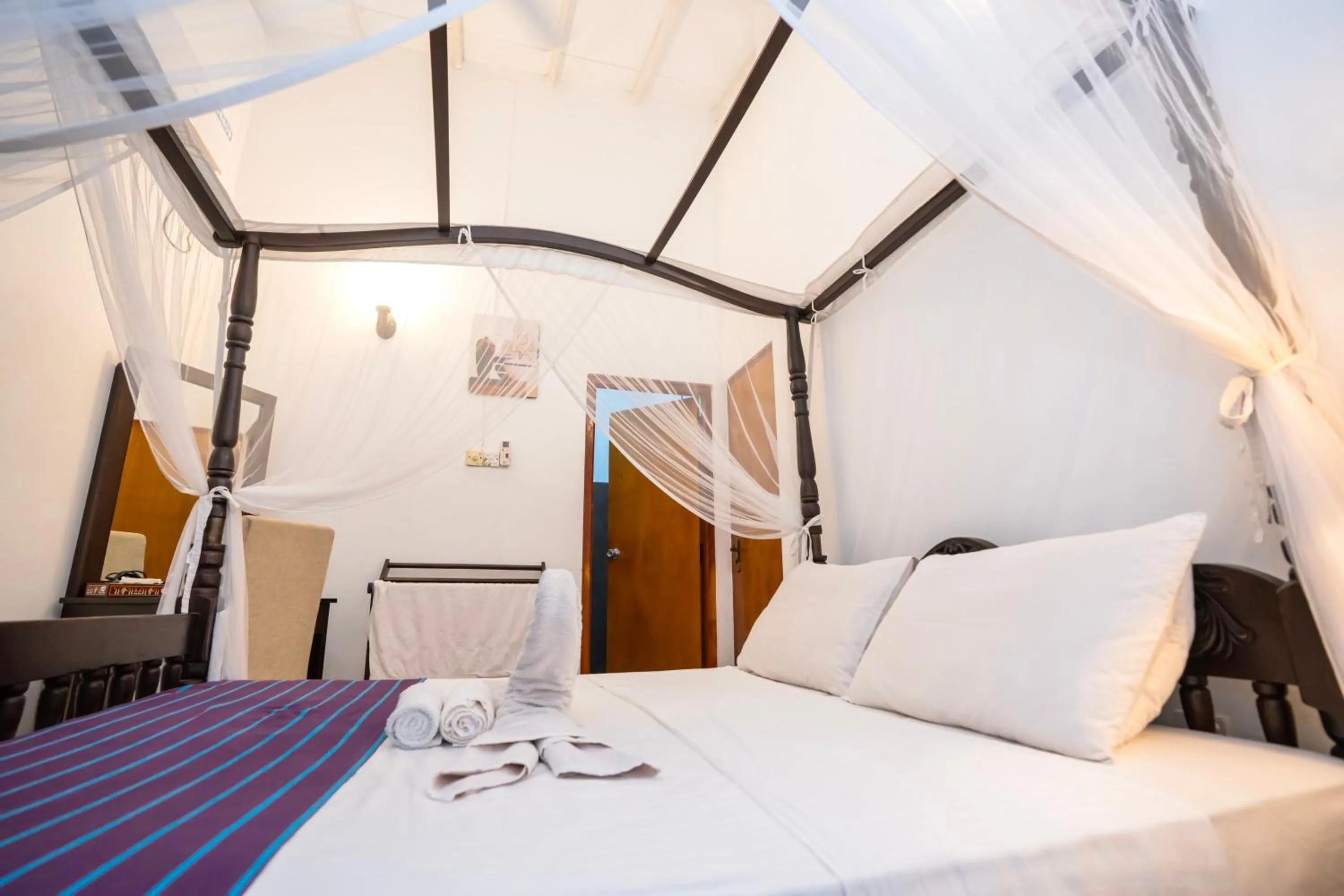 Bed in Albert Guest - Galle Fort