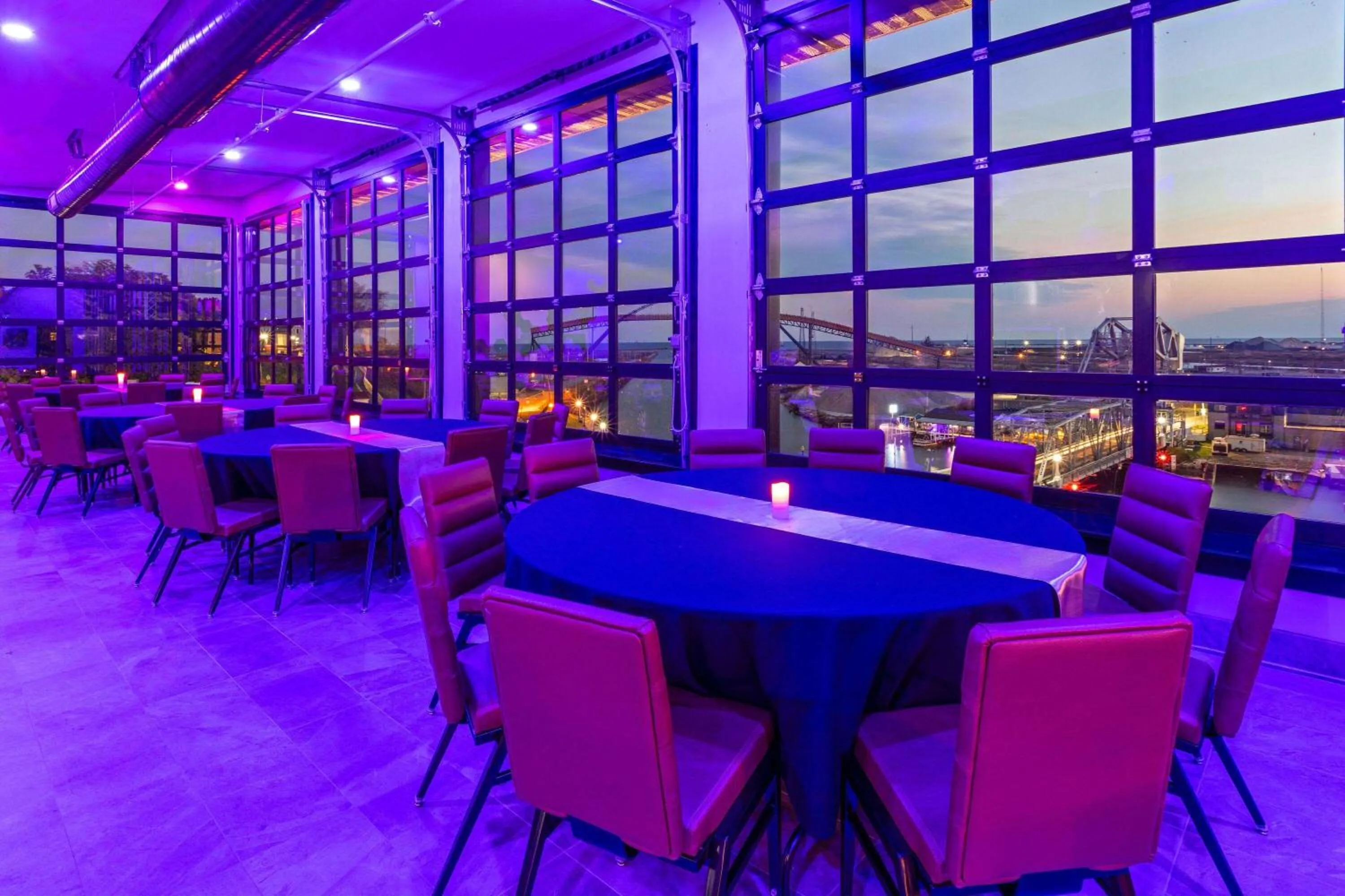 Banquet/Function facilities in Riverbend Hotel and Suites, Trademark Collection by Wyndham