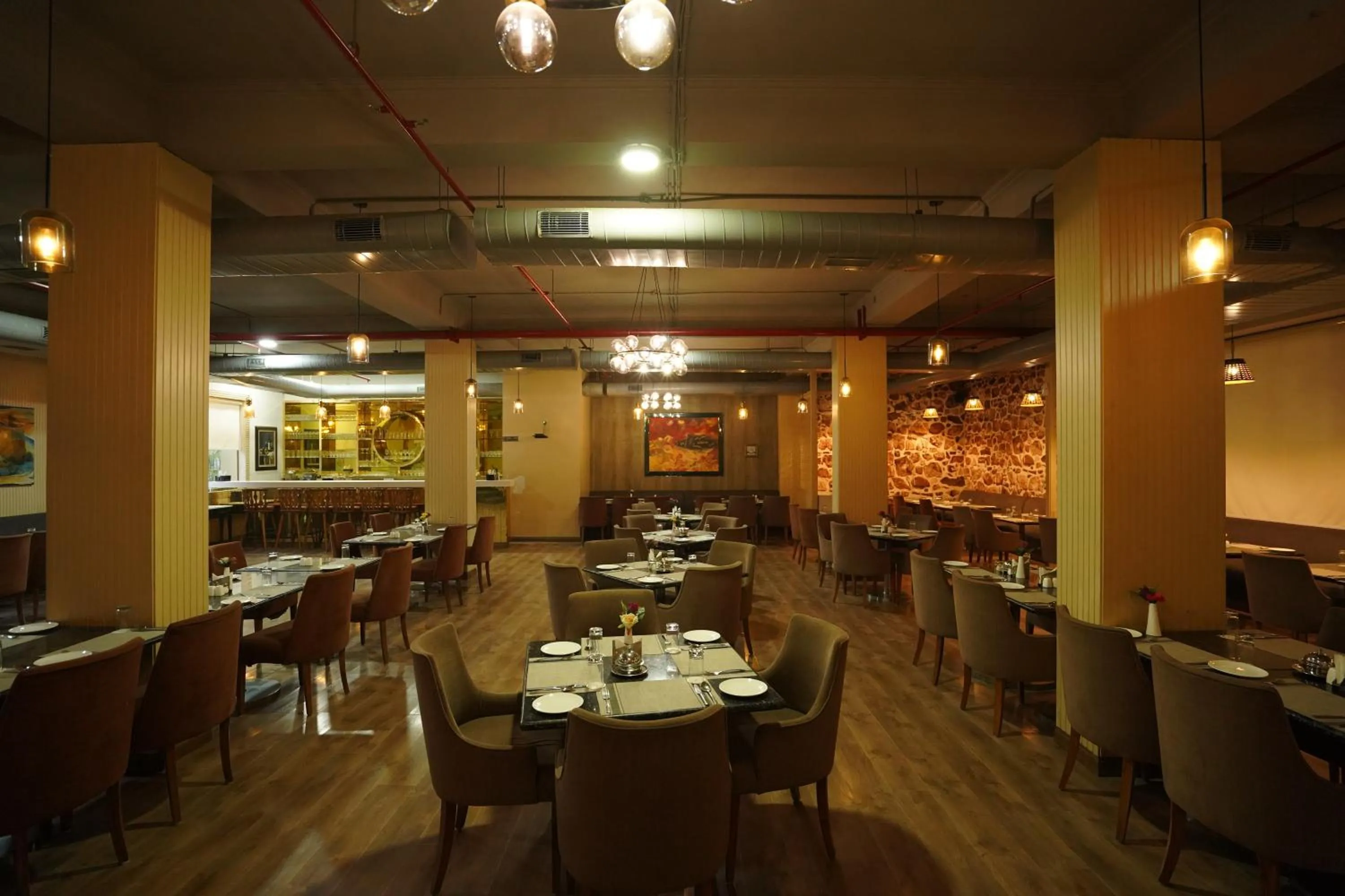 Restaurant/places to eat in Hotel Luxe Opera NH8 - 7km from IGI Airport Delhi