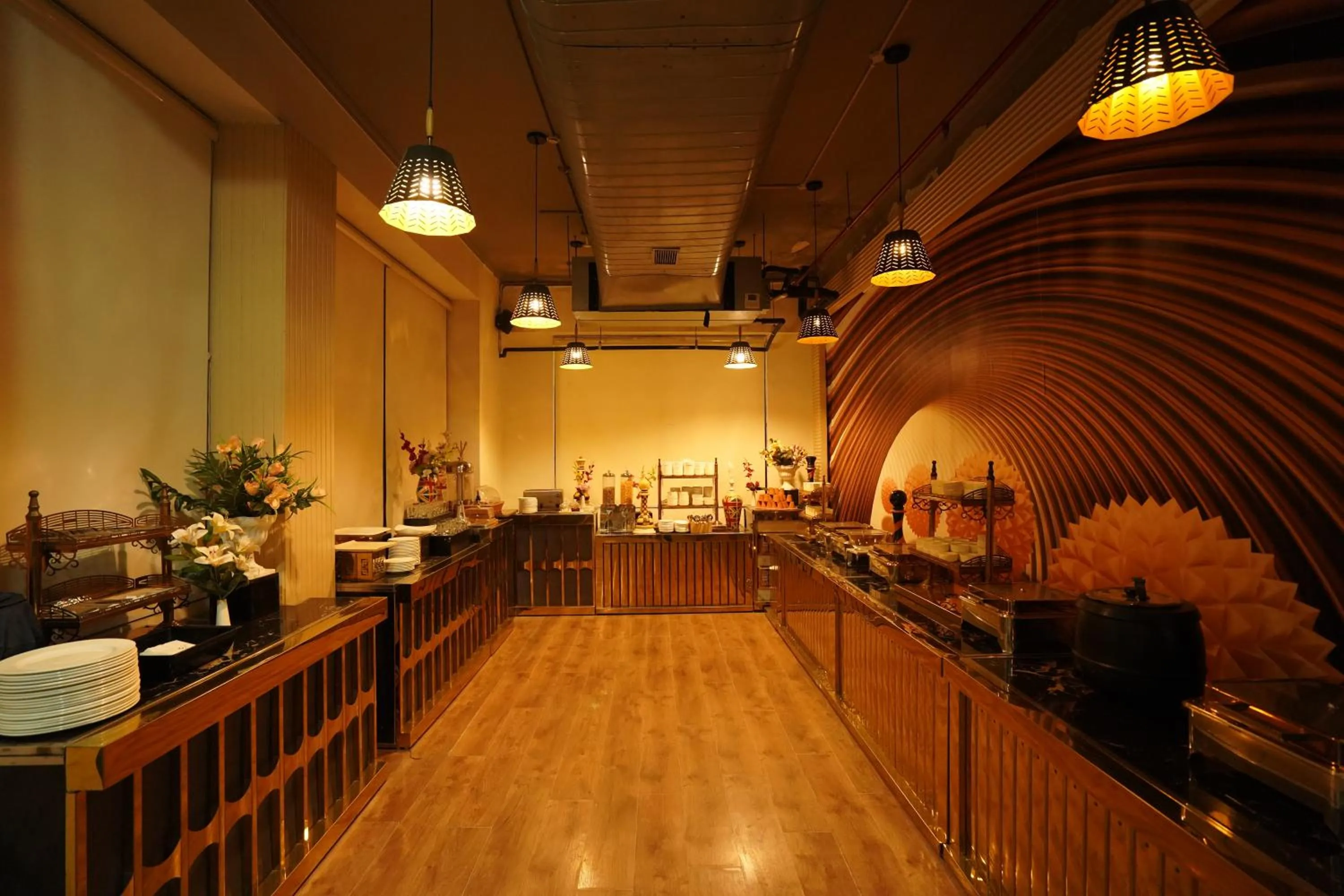 Restaurant/places to eat in Hotel Luxe Opera NH8 - 7km from IGI Airport Delhi