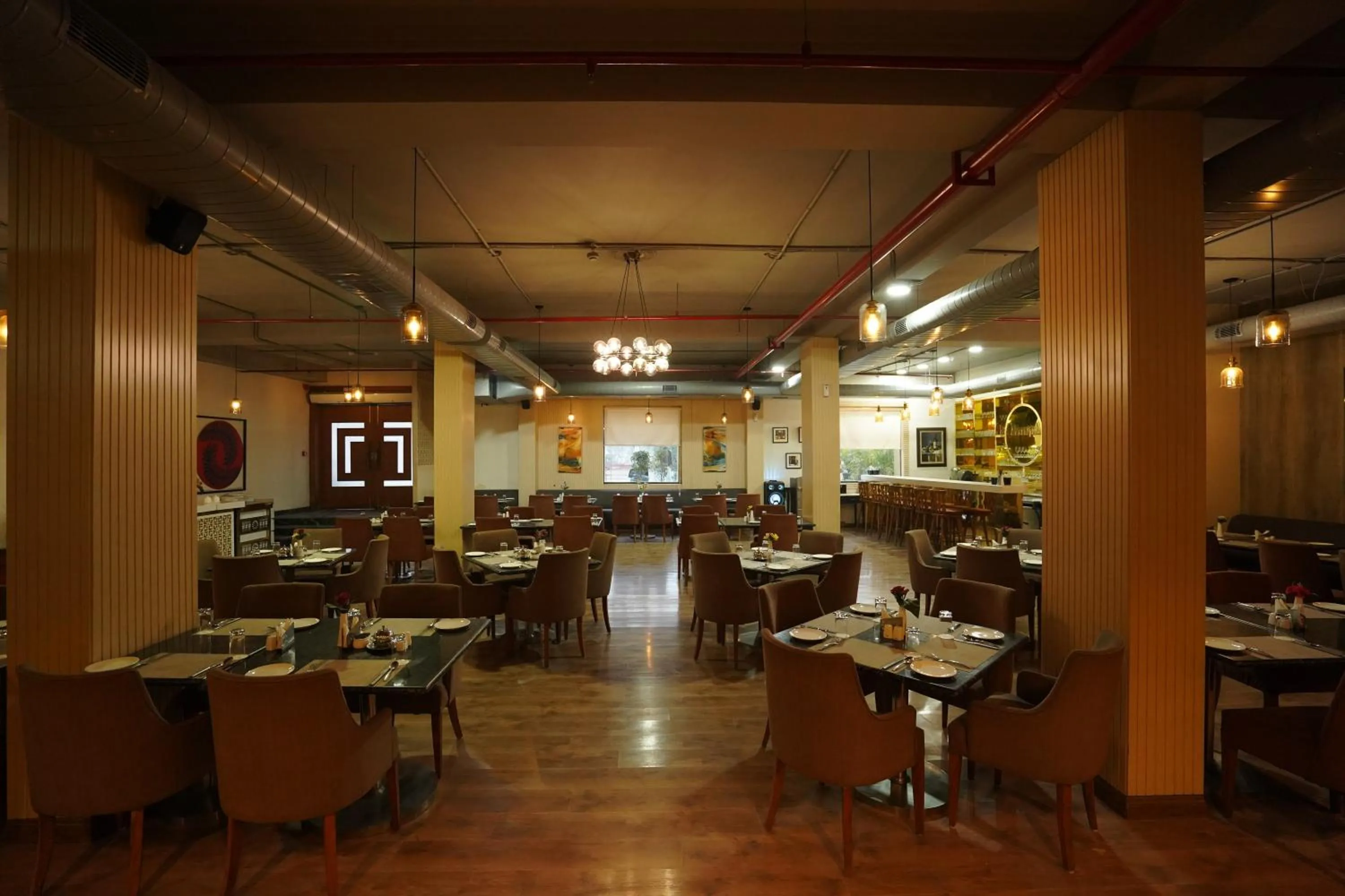 Restaurant/places to eat in Hotel Luxe Opera NH8 - 7km from IGI Airport Delhi
