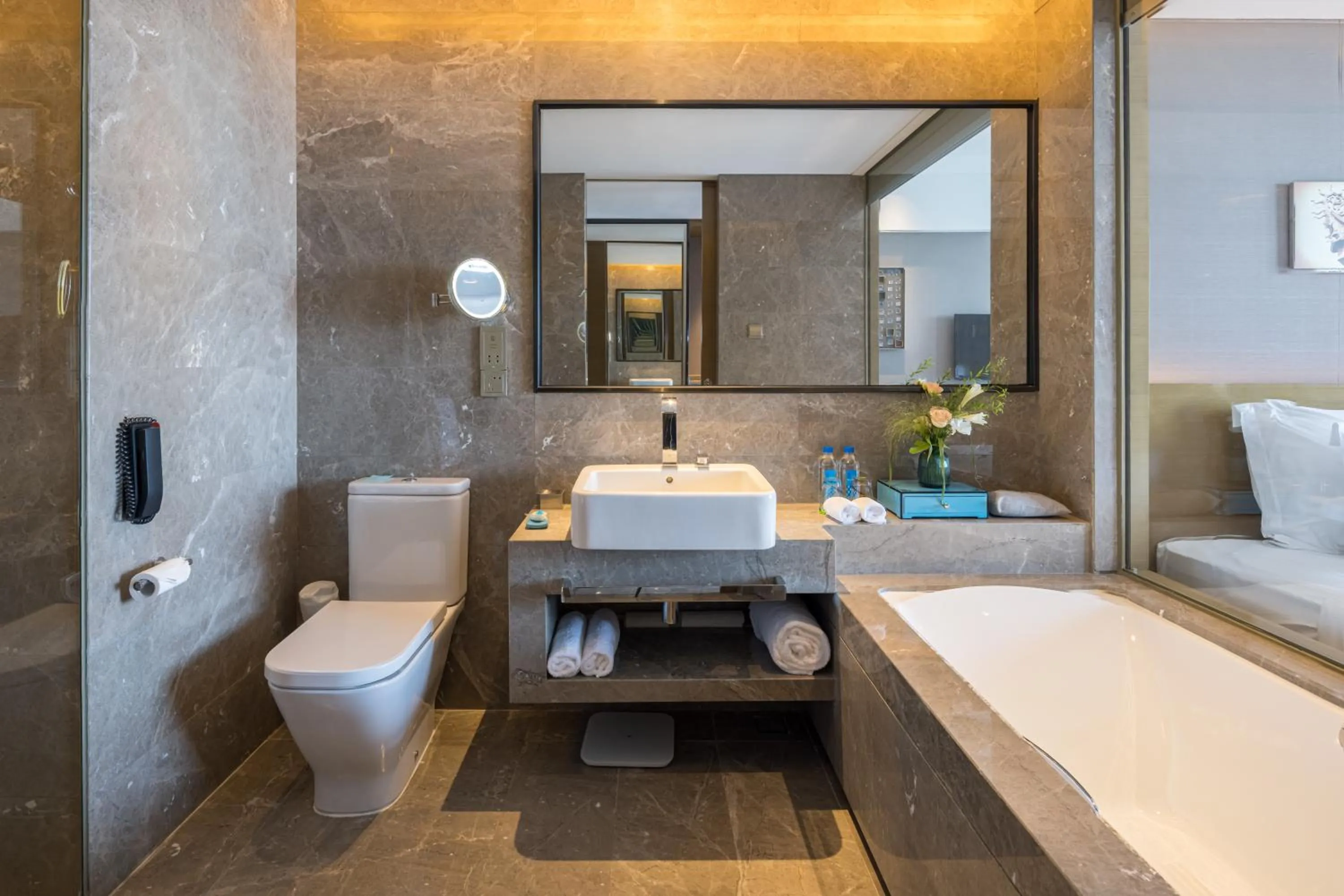 Wyndham JinJiang Hotel