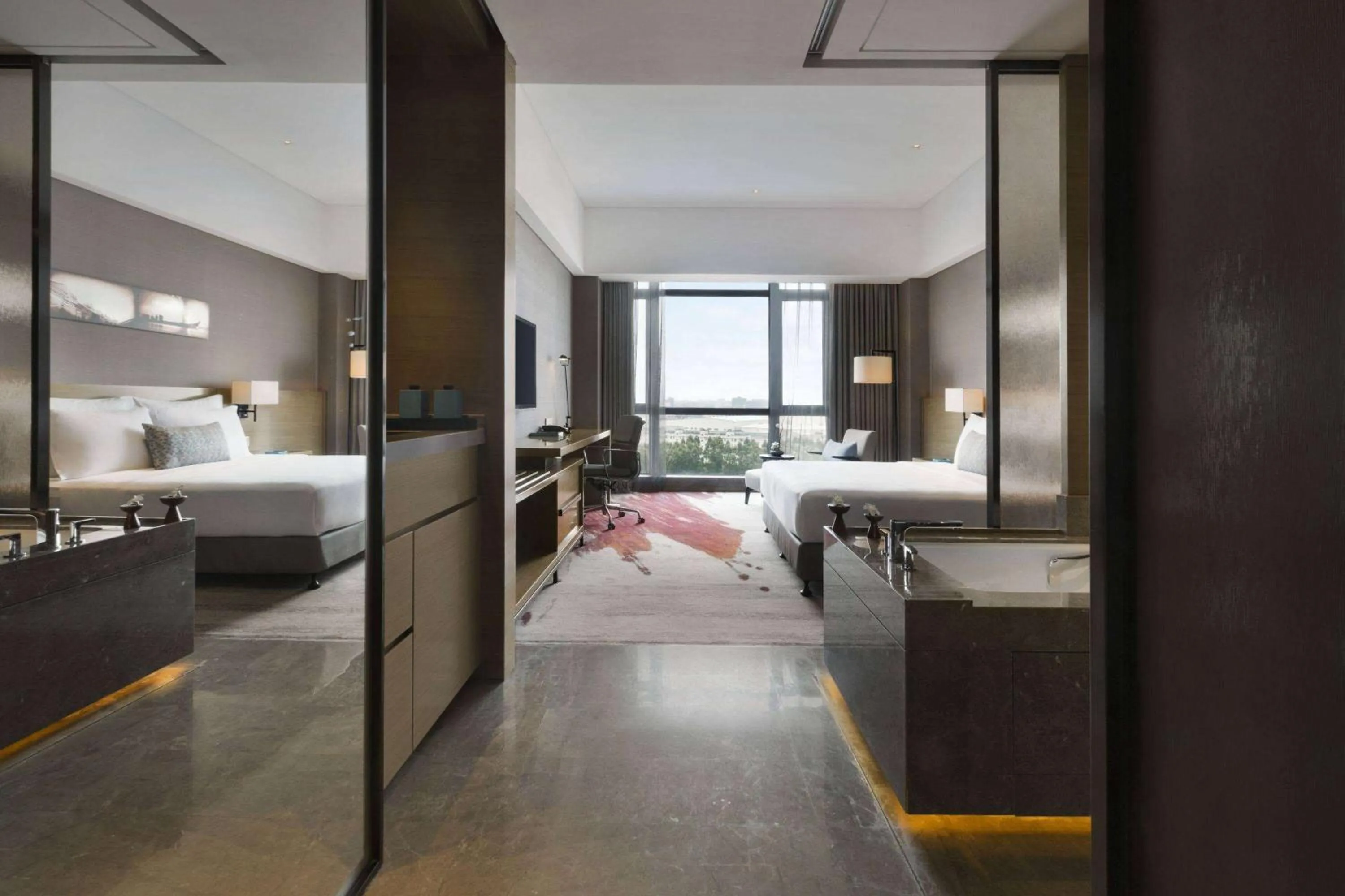 Photo of the whole room, Bed in Wyndham JinJiang Hotel