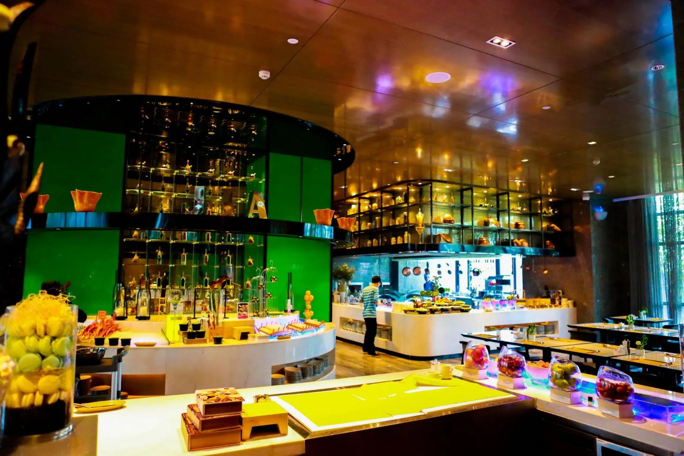 Restaurant/places to eat in Wyndham JinJiang Hotel