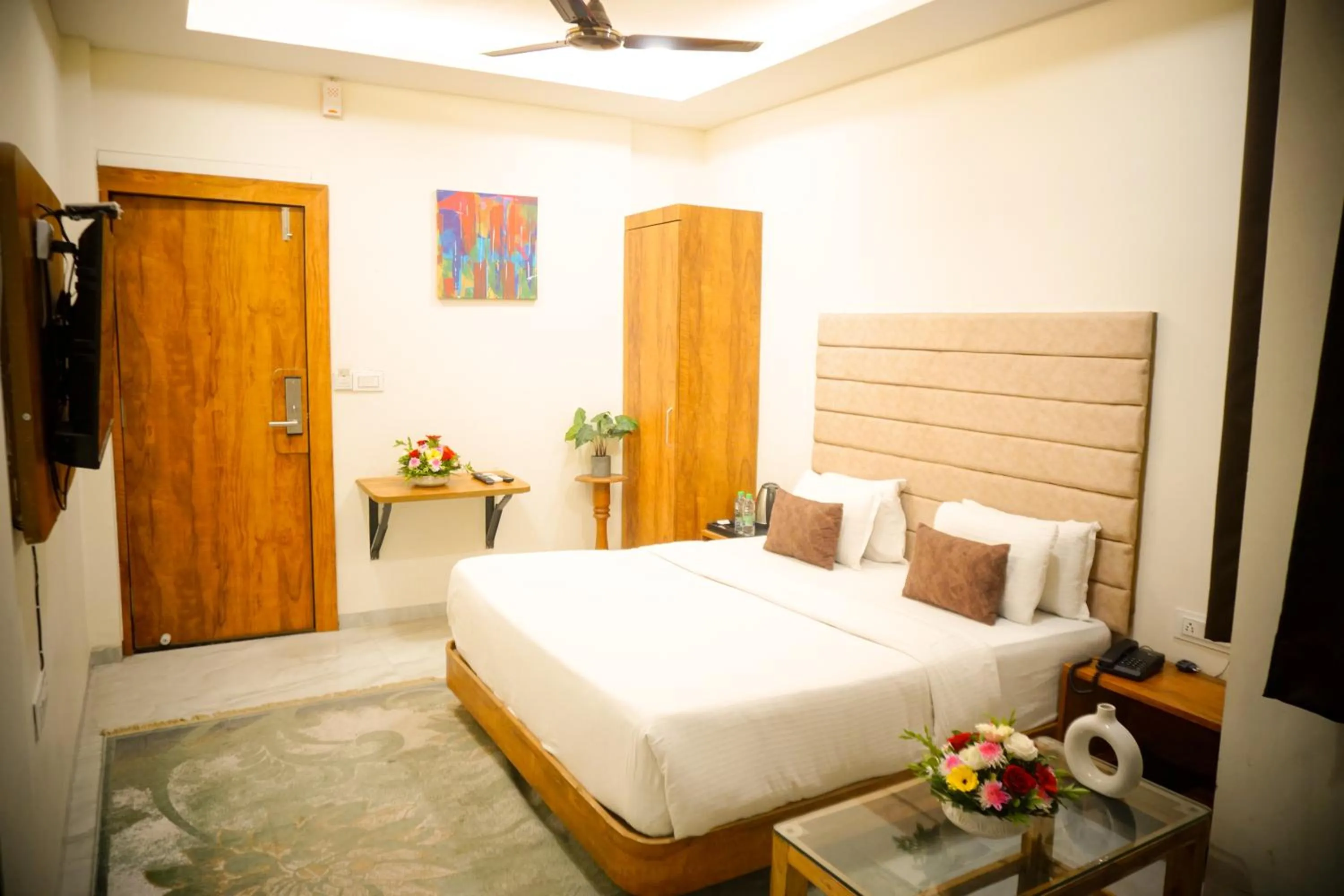 View (from property/room), Bed in The Havelock Hotel, Vijay Nagar