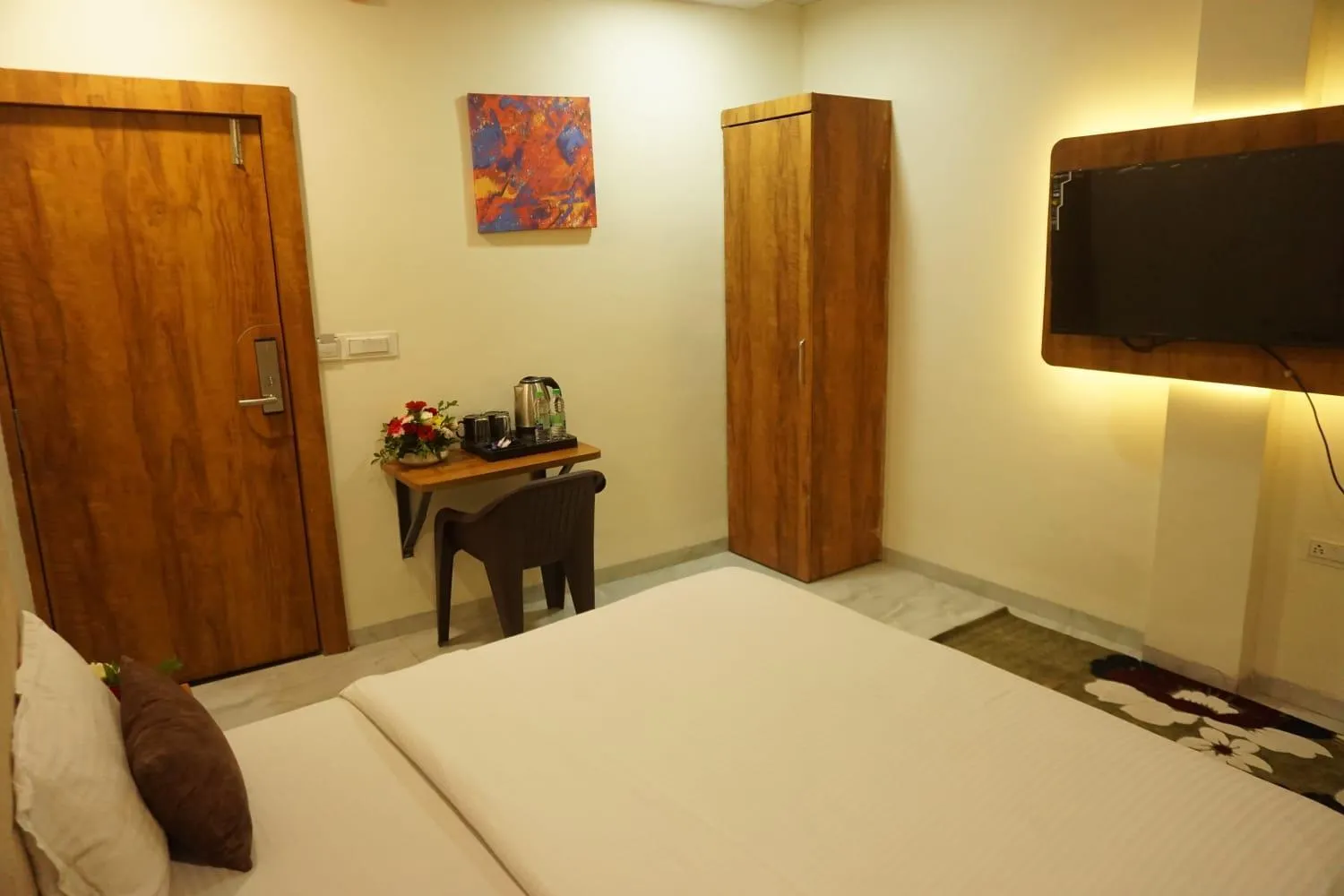 Bed in The Havelock Hotel, Vijay Nagar